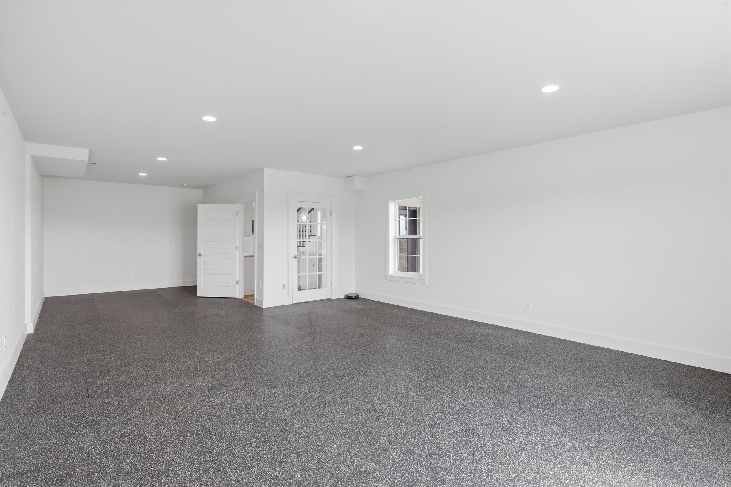 300 Prestwick Circle Property Photo 44
