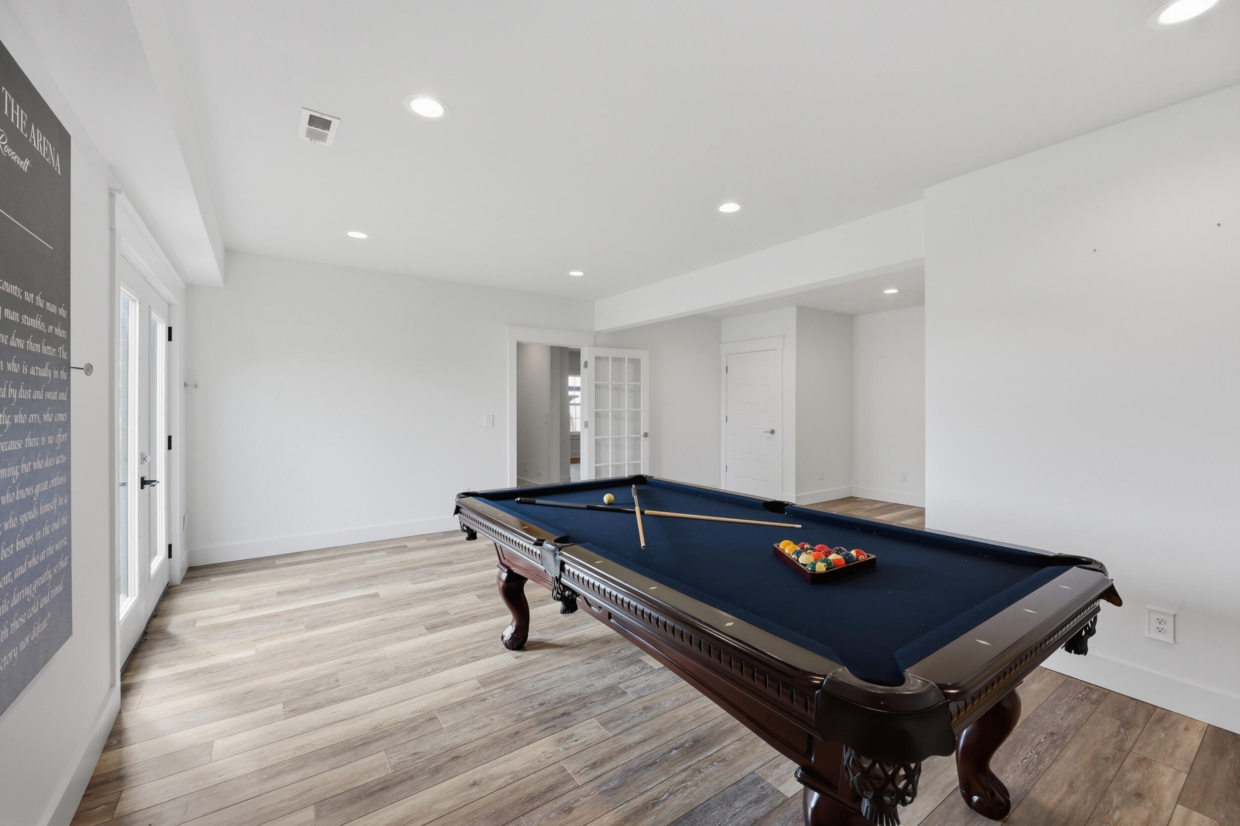 300 Prestwick Circle Property Photo 48