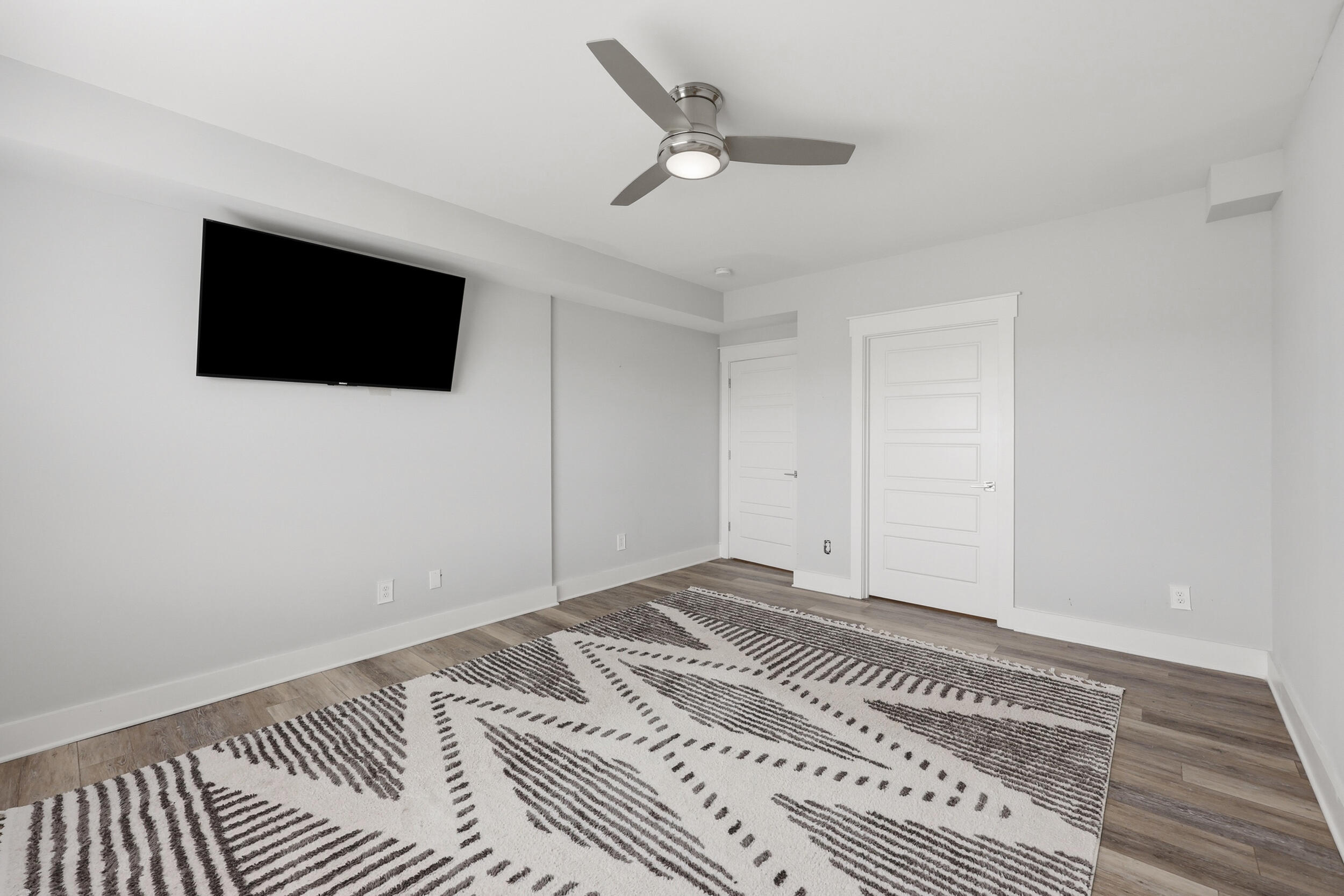 300 Prestwick Circle Property Photo 52
