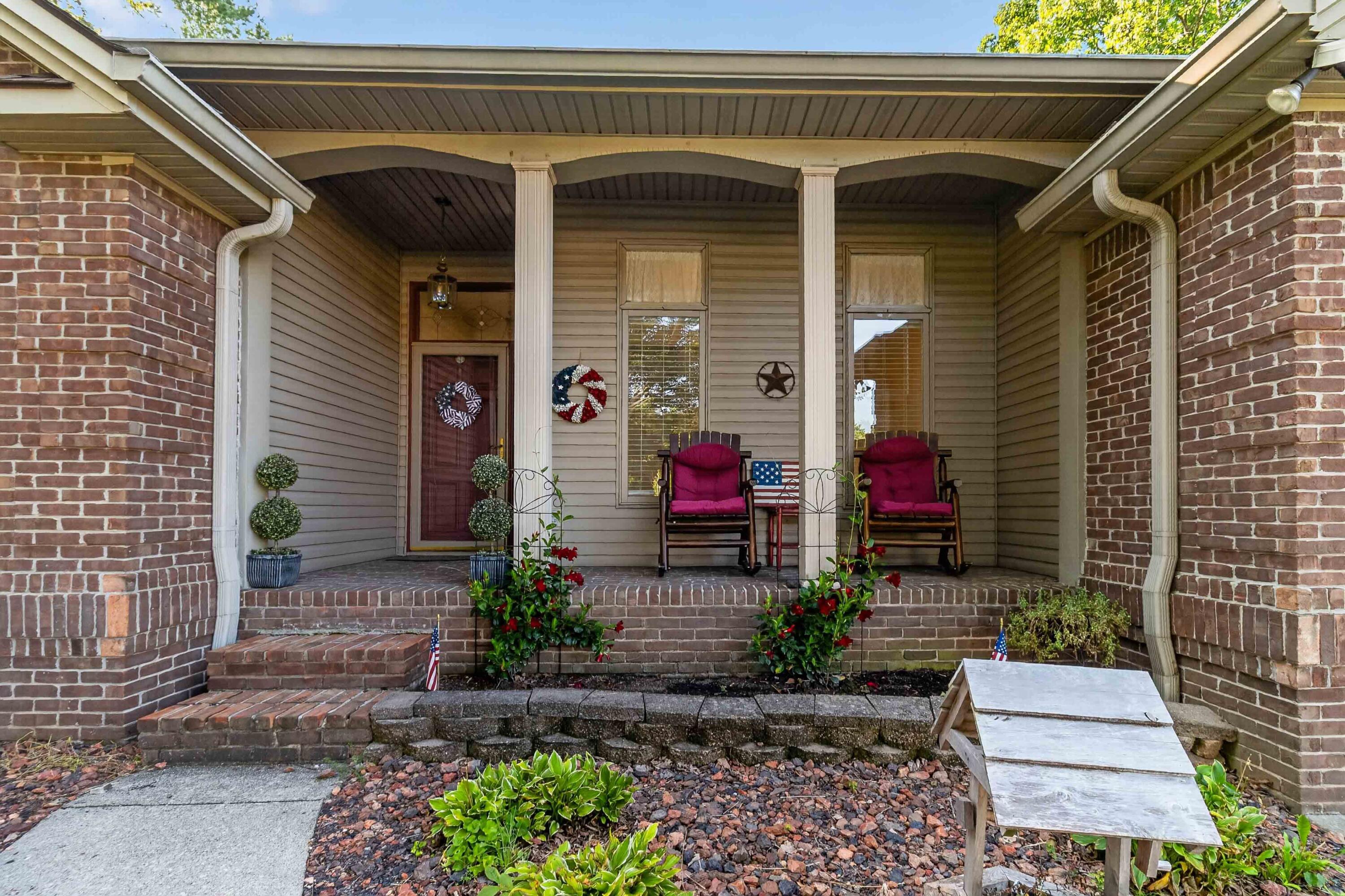 511 Branchwood Drive Property Photo 3