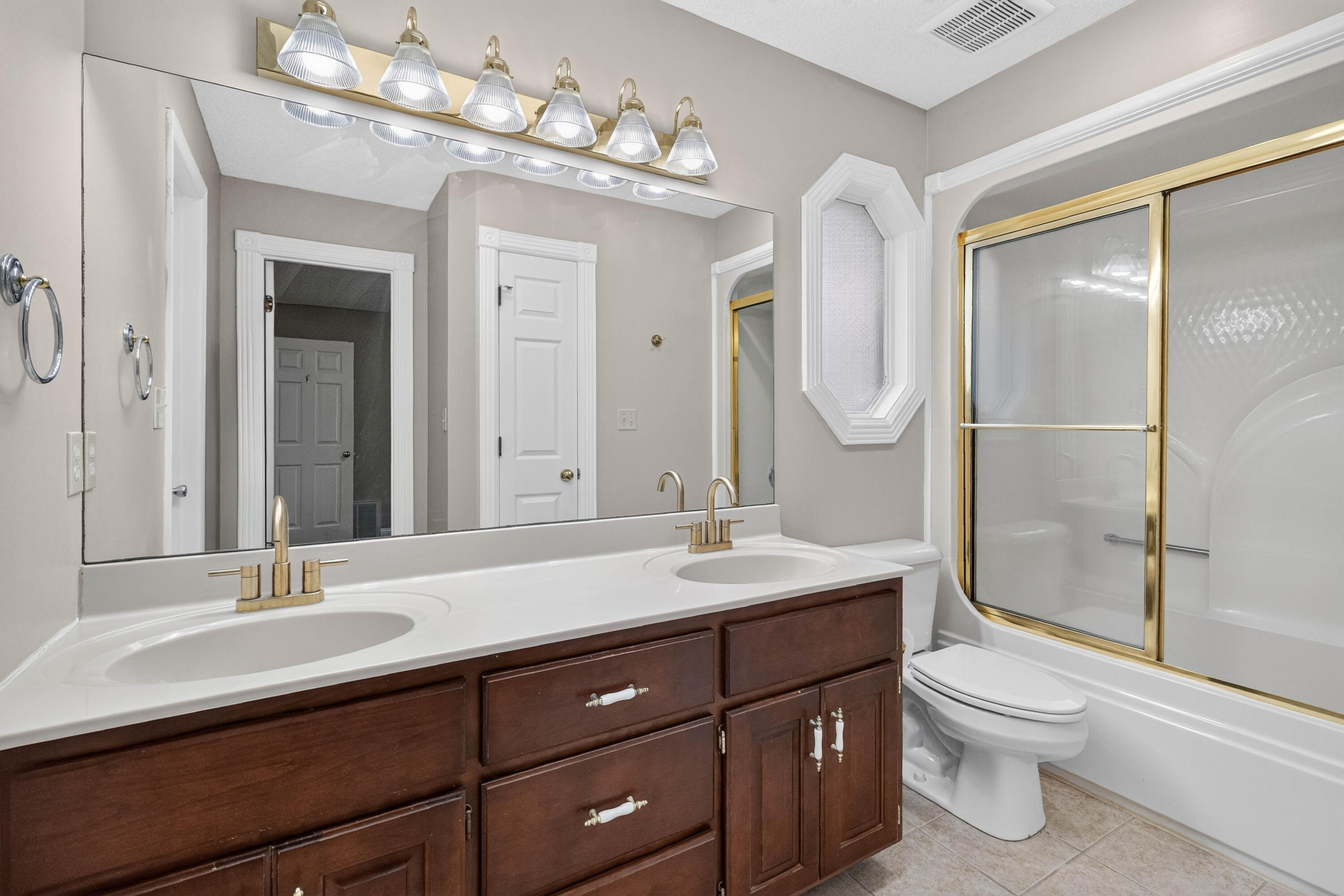 511 Branchwood Drive Property Photo 42