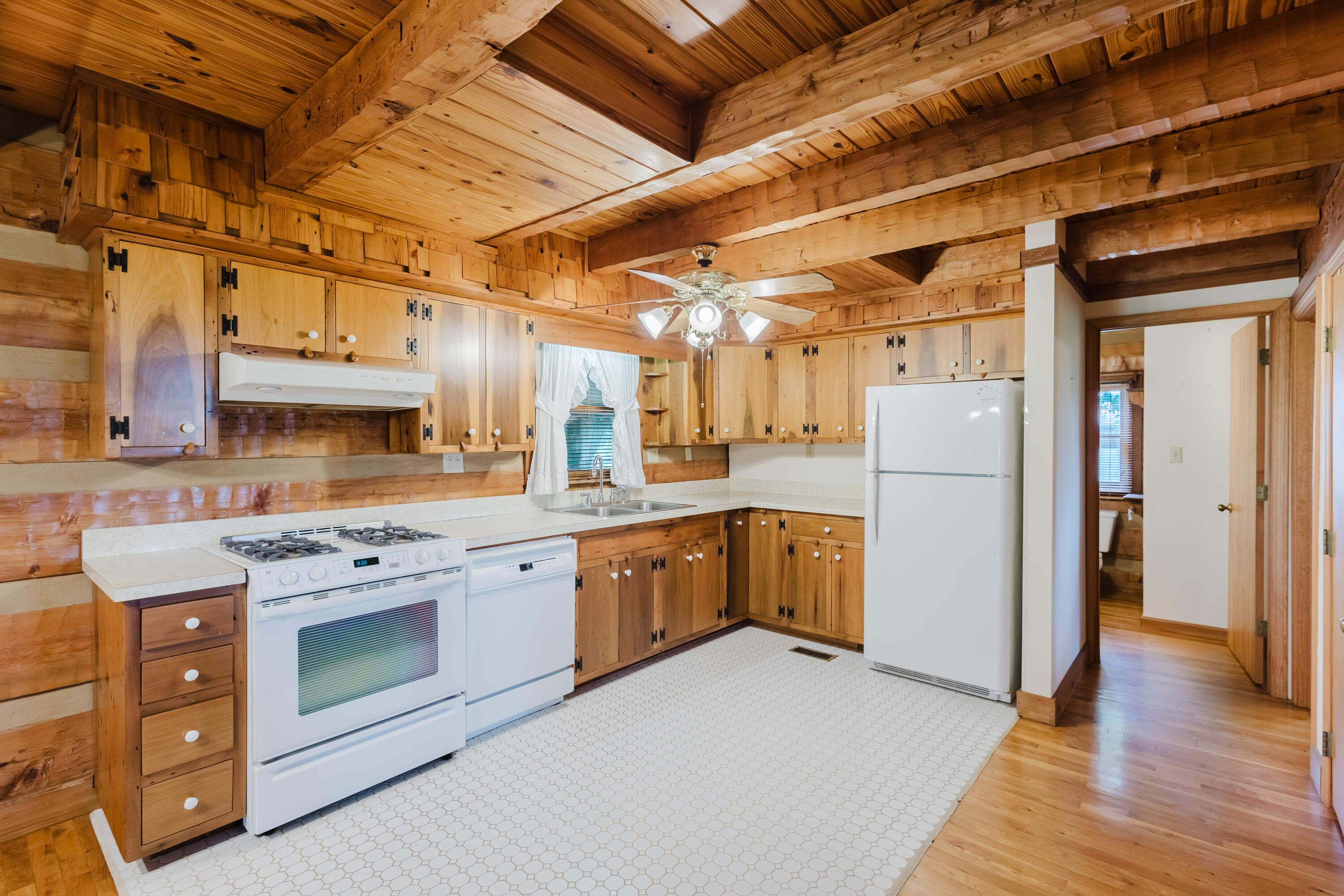 210 Hensley Lane Property Photo 12