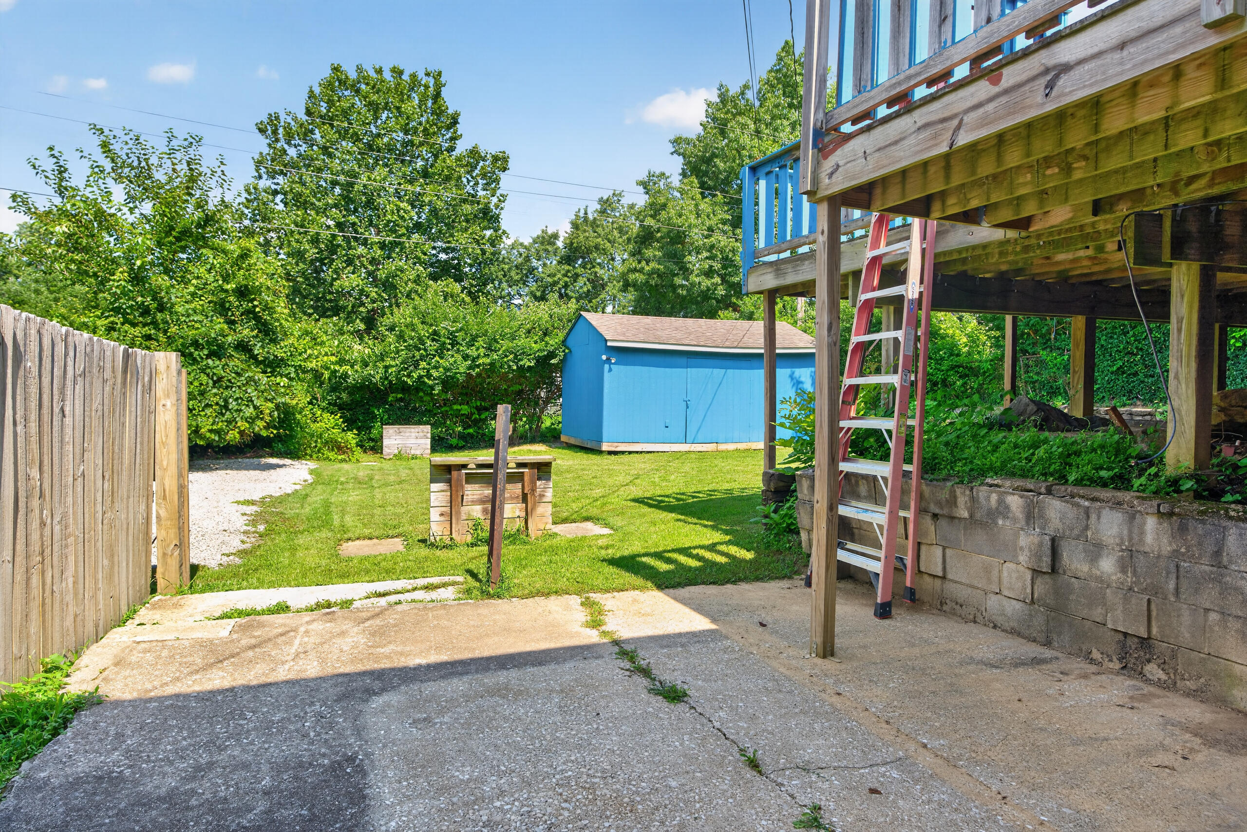 589 Plainview Road Property Photo 24