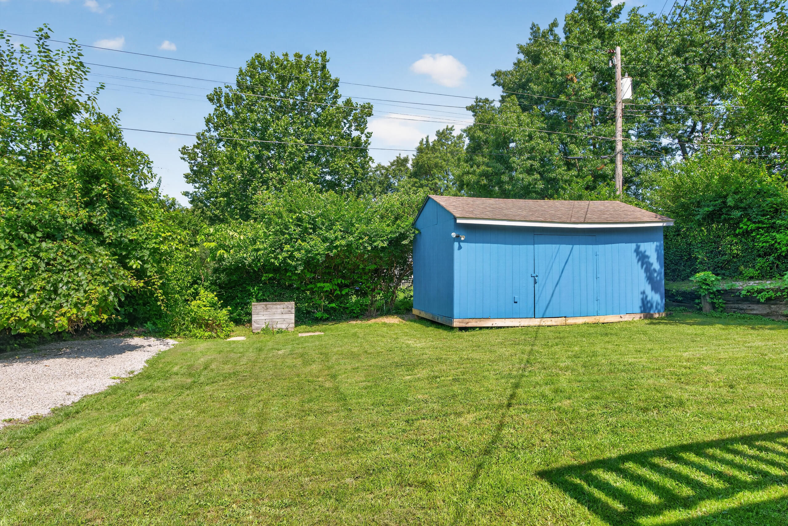 589 Plainview Road Property Photo 28
