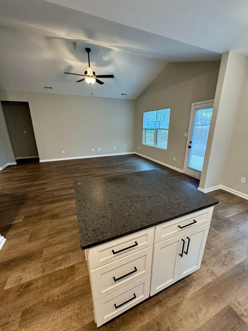 106 Sidewinder Property Photo 12