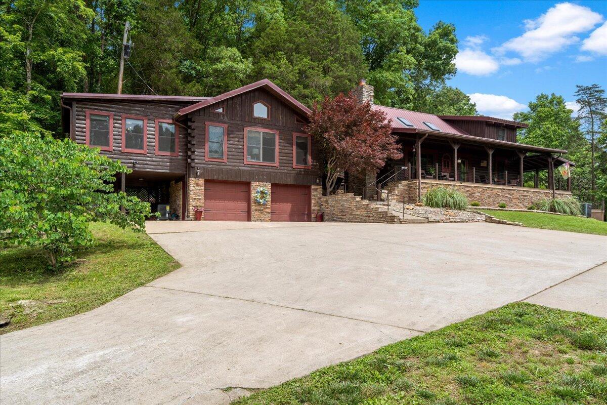 200 Old Log Lick Road Property Photo 2
