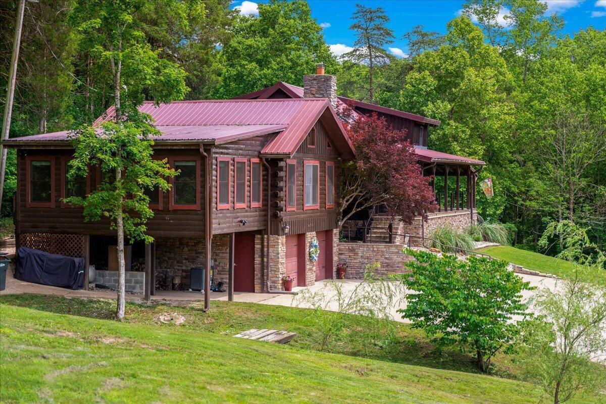200 Old Log Lick Road Property Photo 4