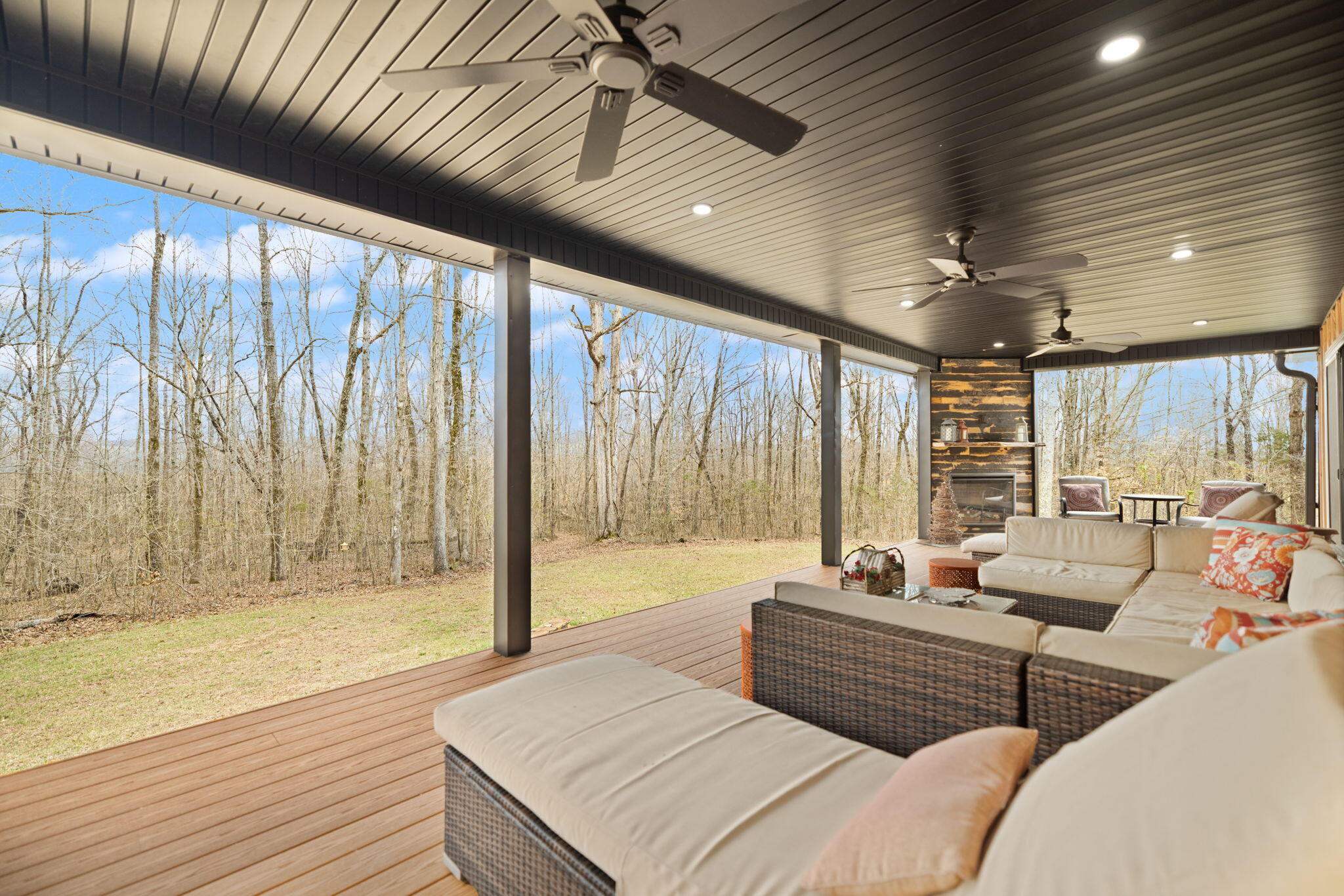 2295 E Highway 635 Property Photo 57