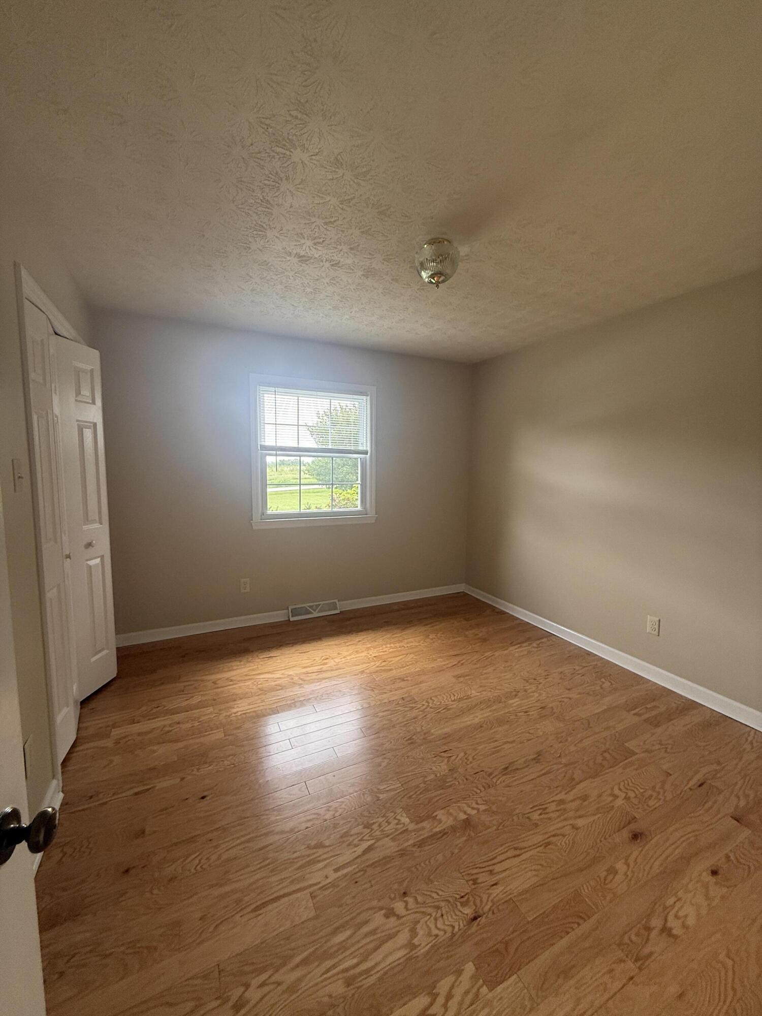 544 Hackett Pike Property Photo 15