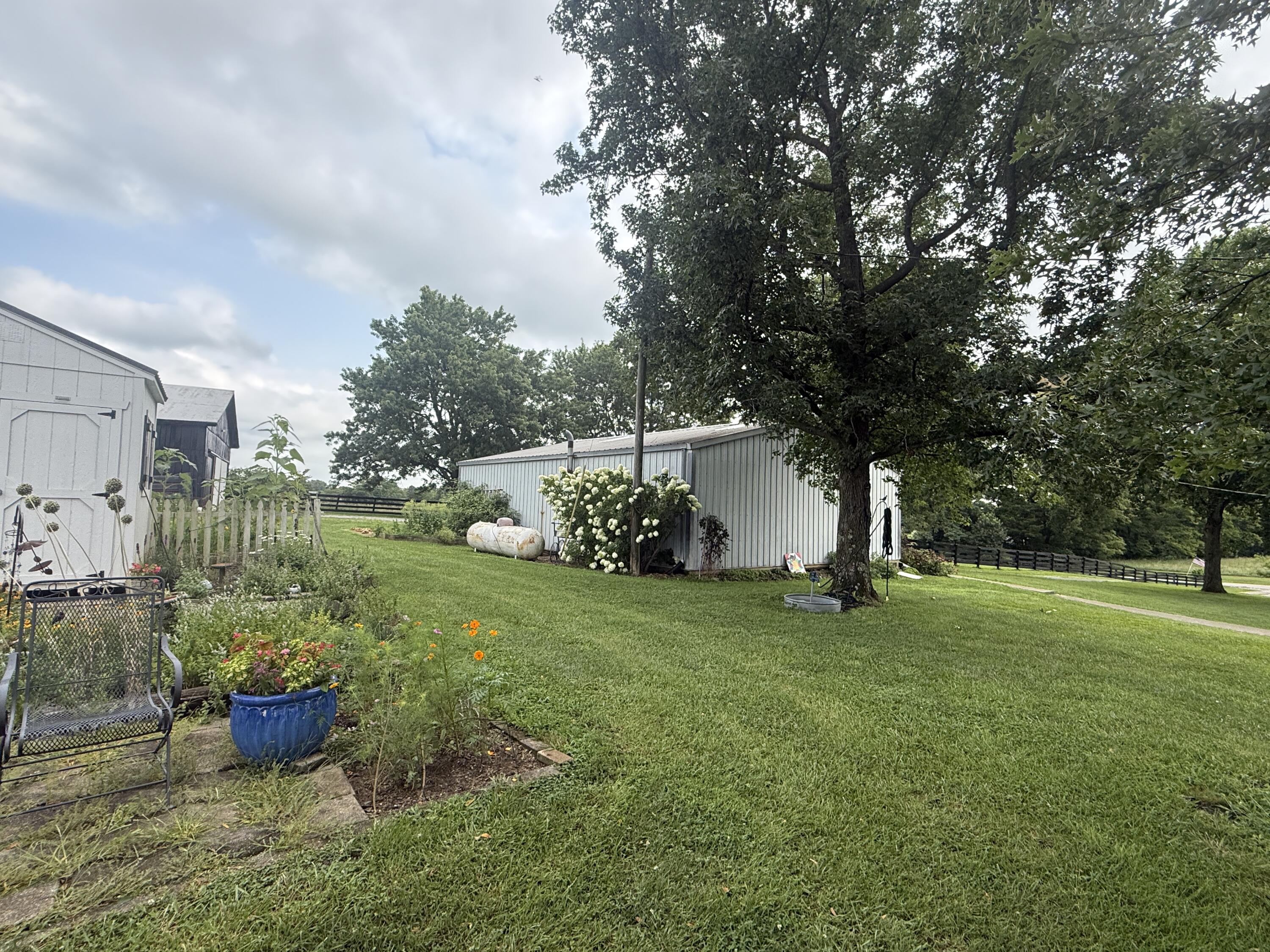 544 Hackett Pike Property Photo 30