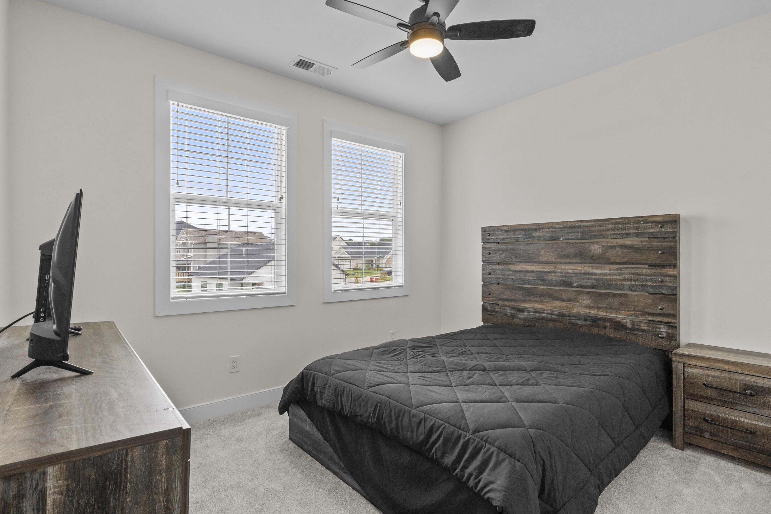 804 Shelburne Way Property Photo 41