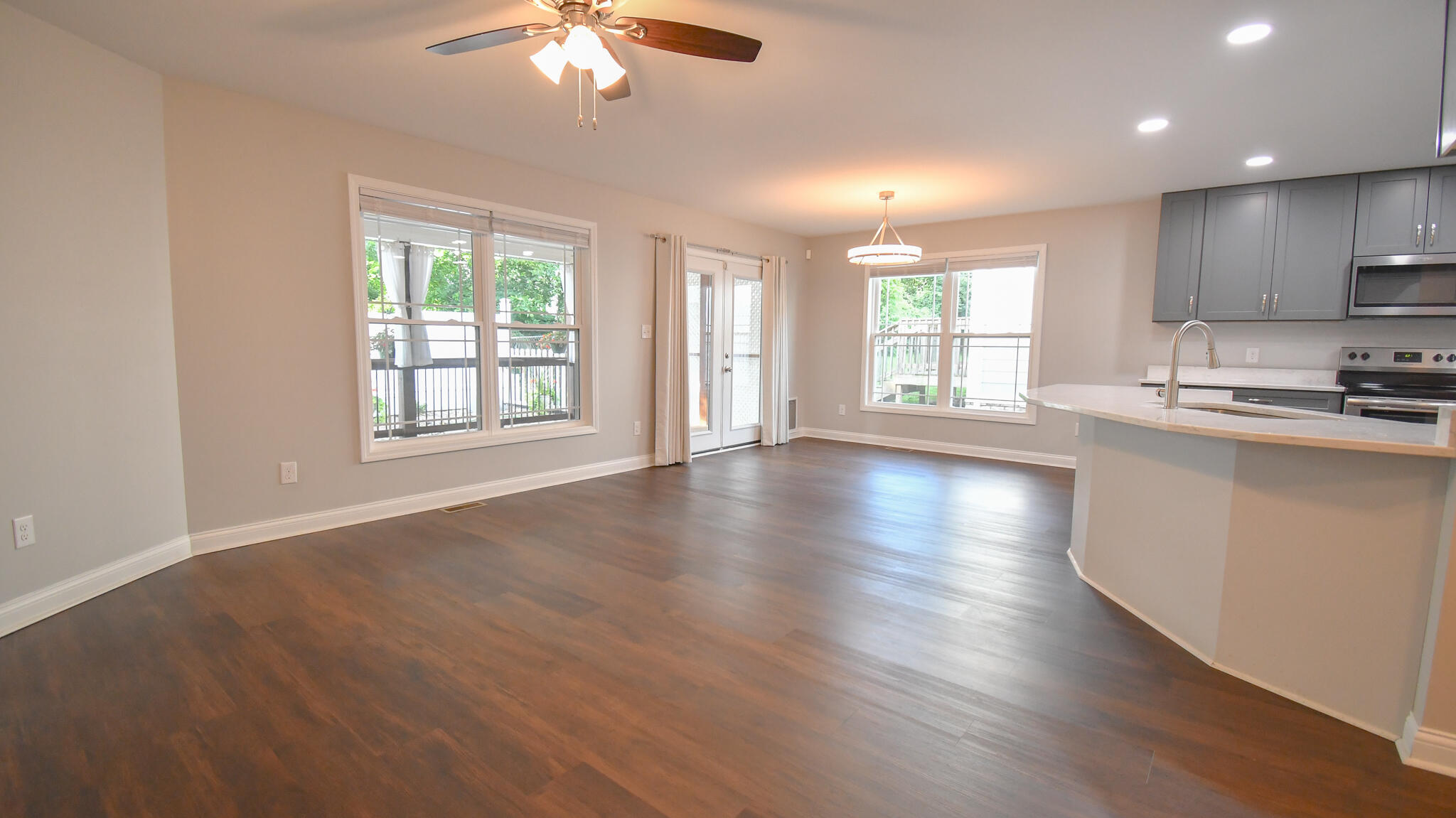 1009 Silver Leaf Drive Property Photo 6