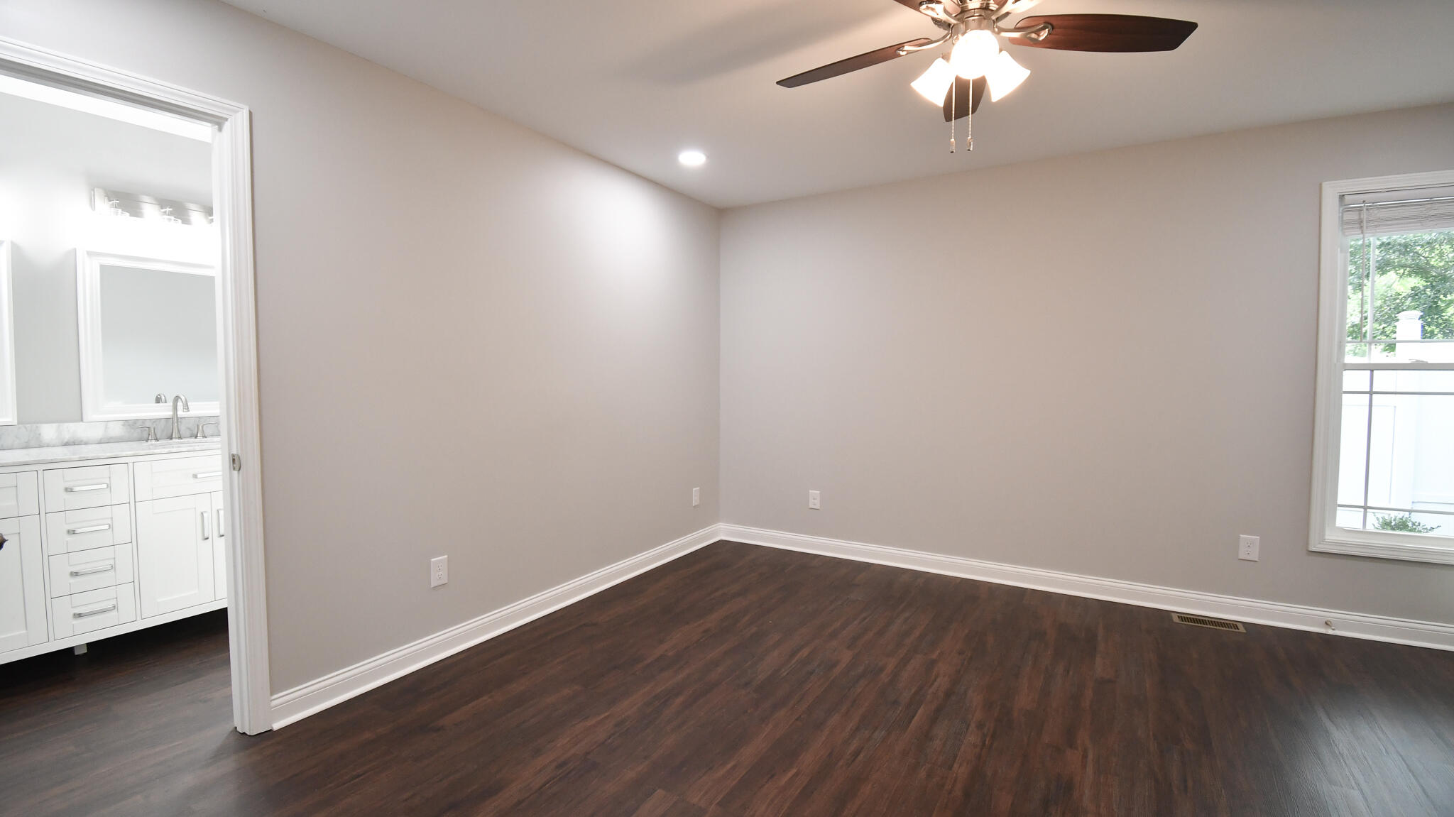 1009 Silver Leaf Drive Property Photo 33