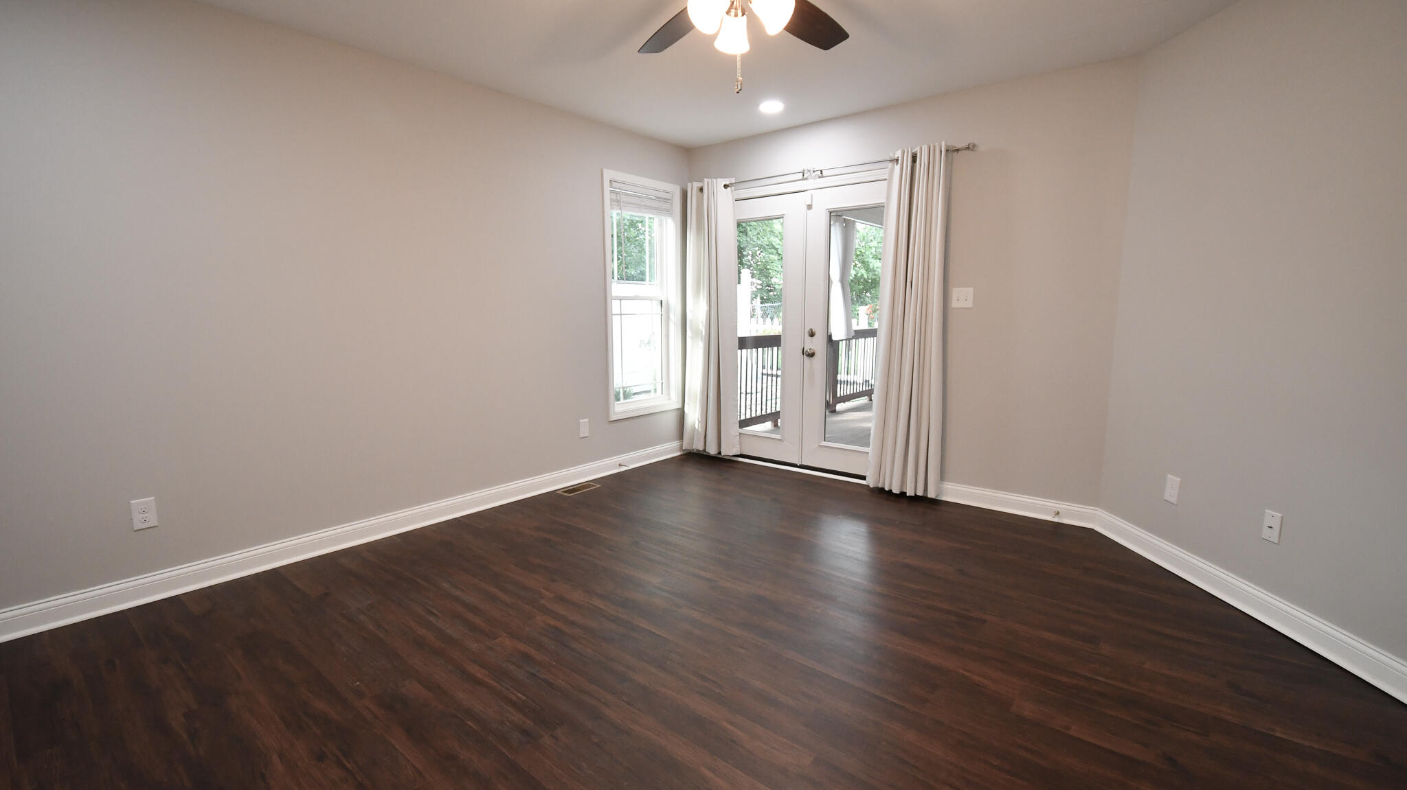 1009 Silver Leaf Drive Property Photo 34