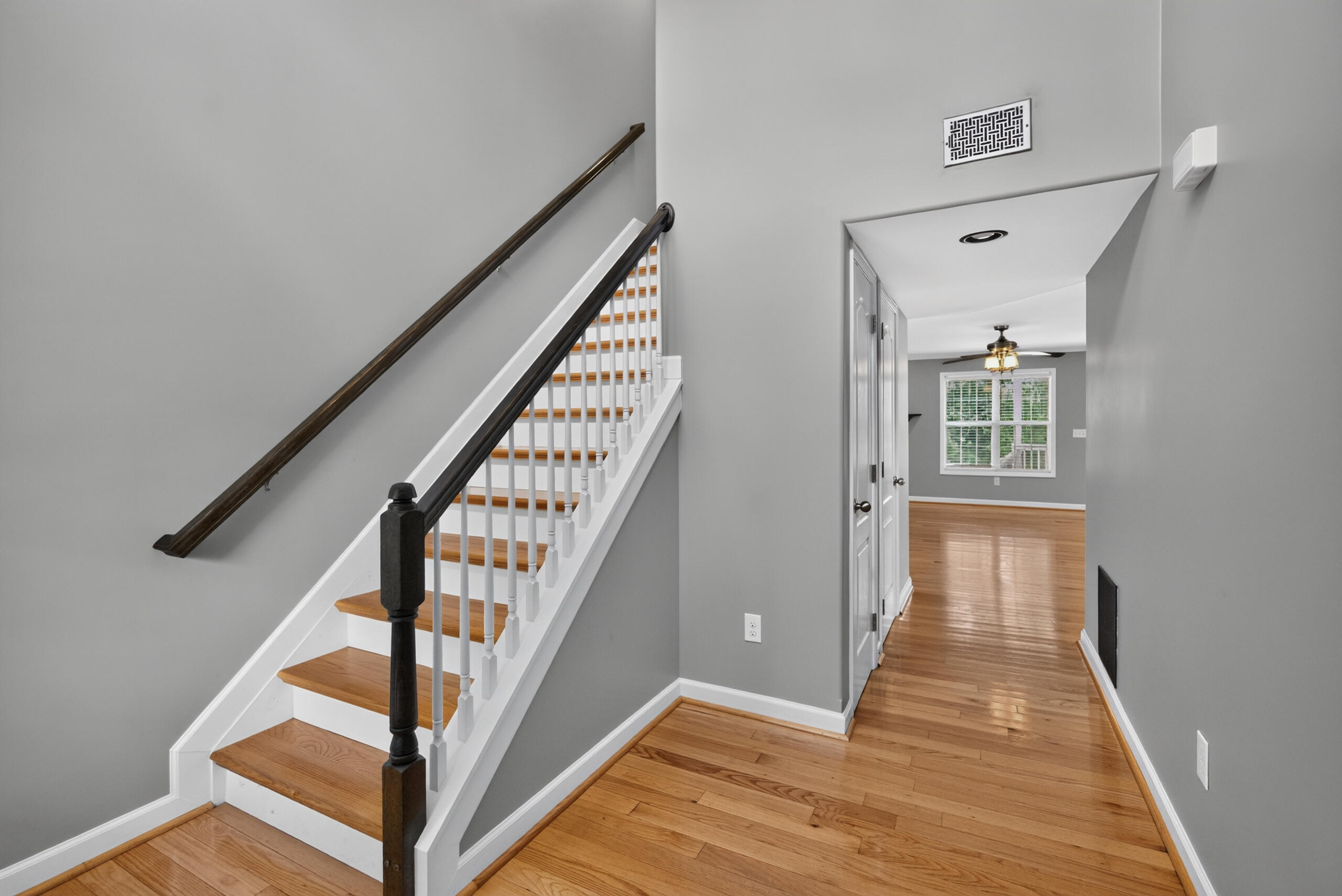 2013 Drummond Drive Property Photo 6