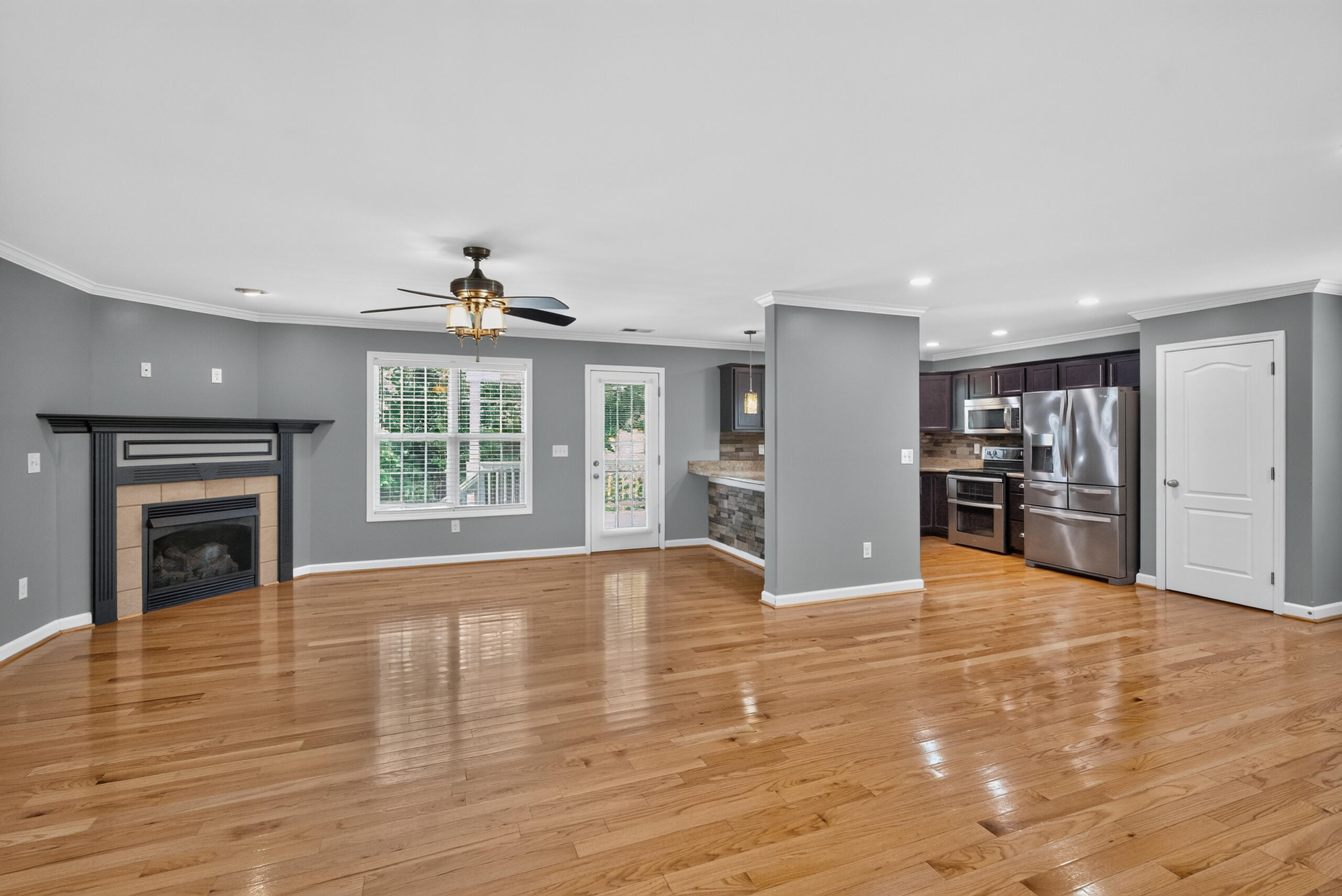 2013 Drummond Drive Property Photo 8