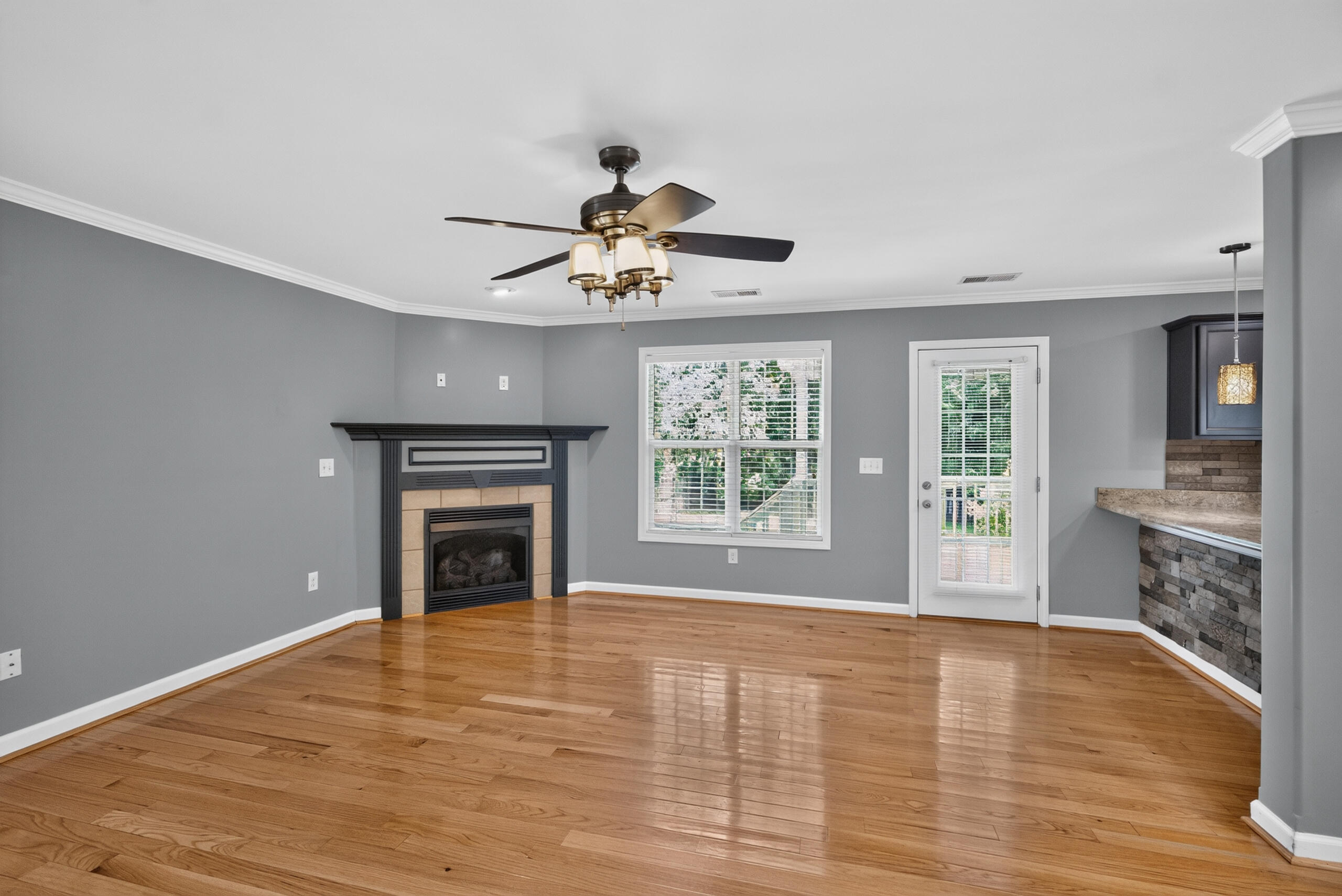 2013 Drummond Drive Property Photo 10