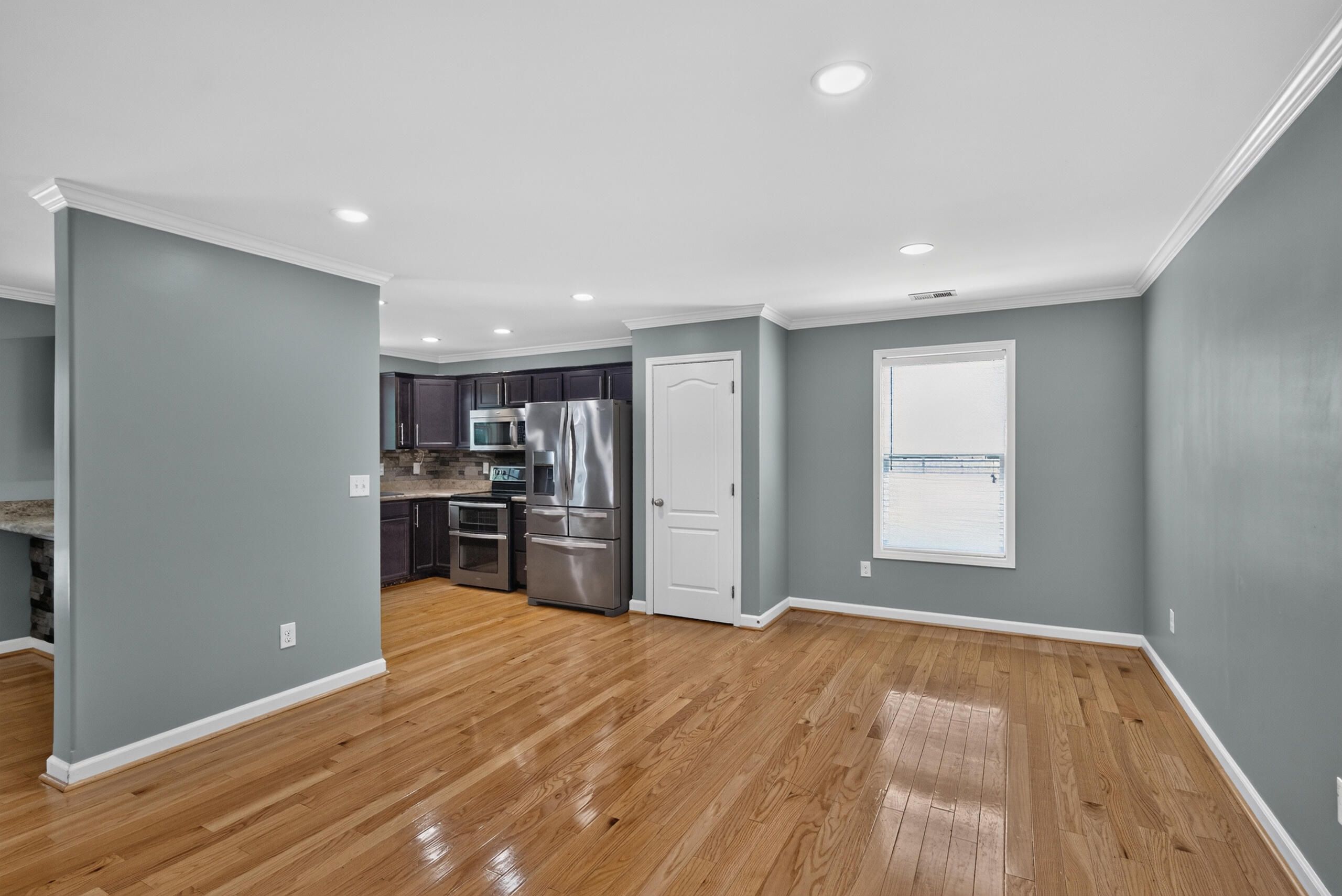 2013 Drummond Drive Property Photo 12