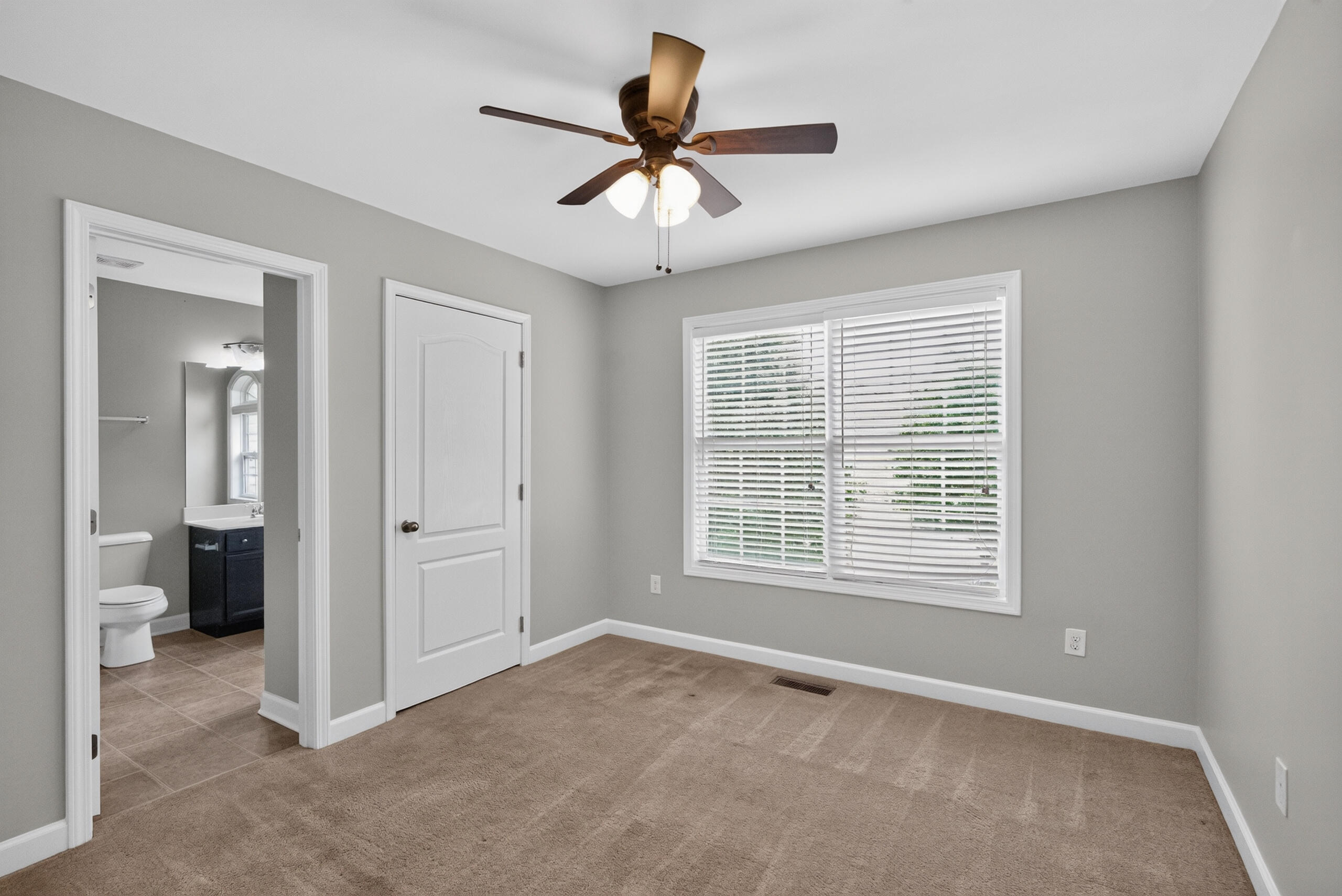 2013 Drummond Drive Property Photo 40