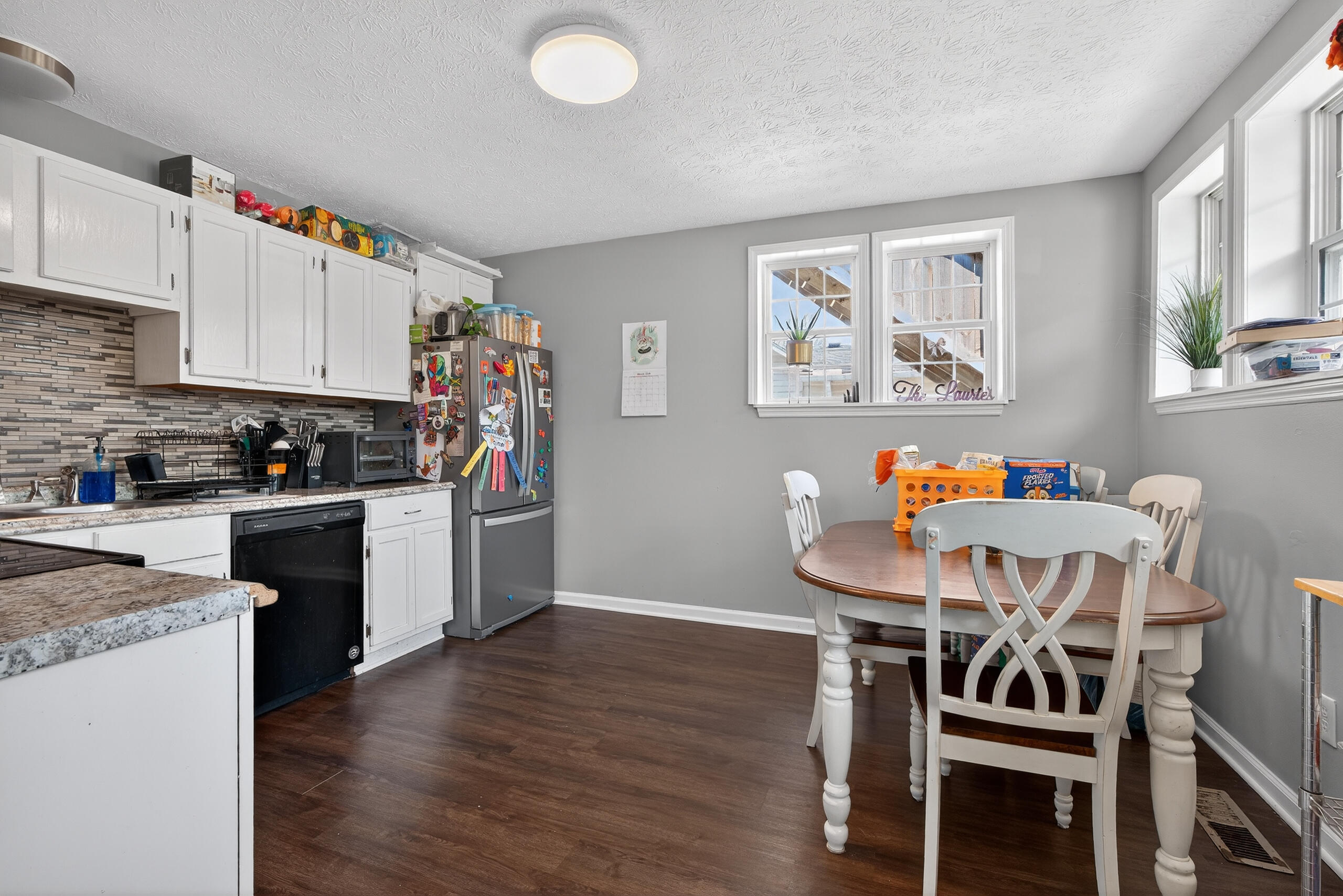 270 Sherman Avenue Property Photo 8