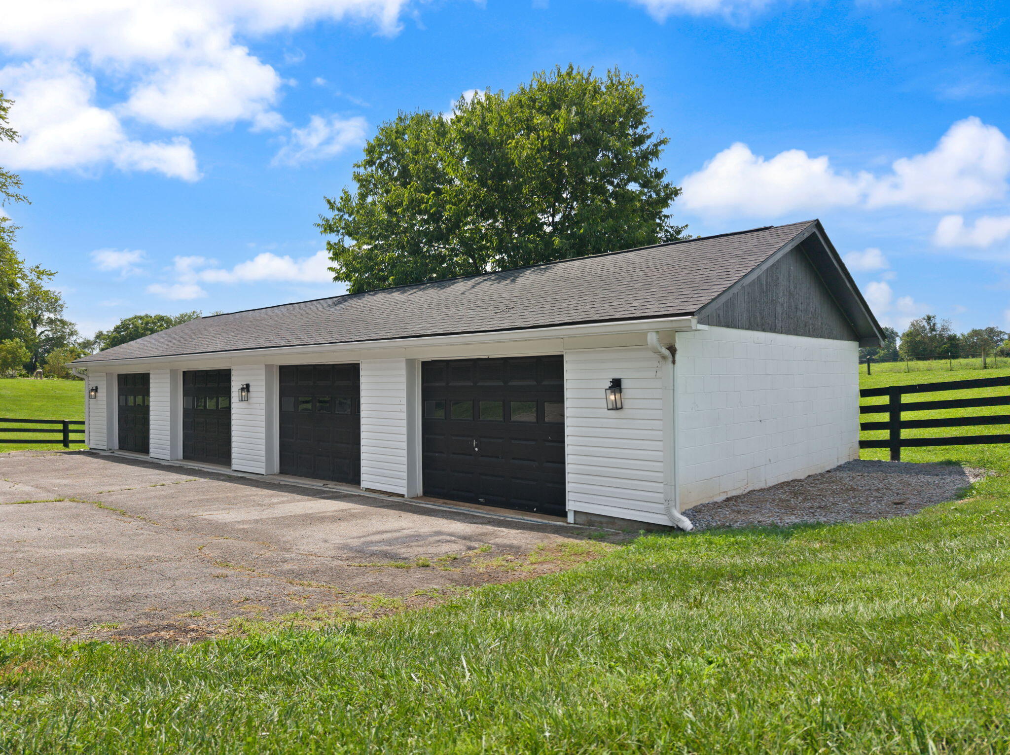 2419 Shun Pike Property Photo 13
