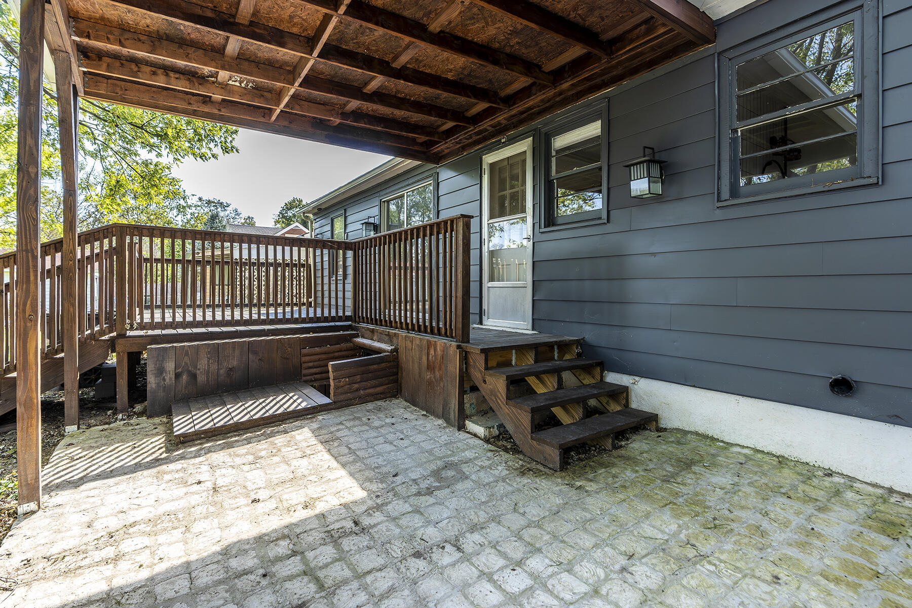 491 Stratford Drive Property Photo 25
