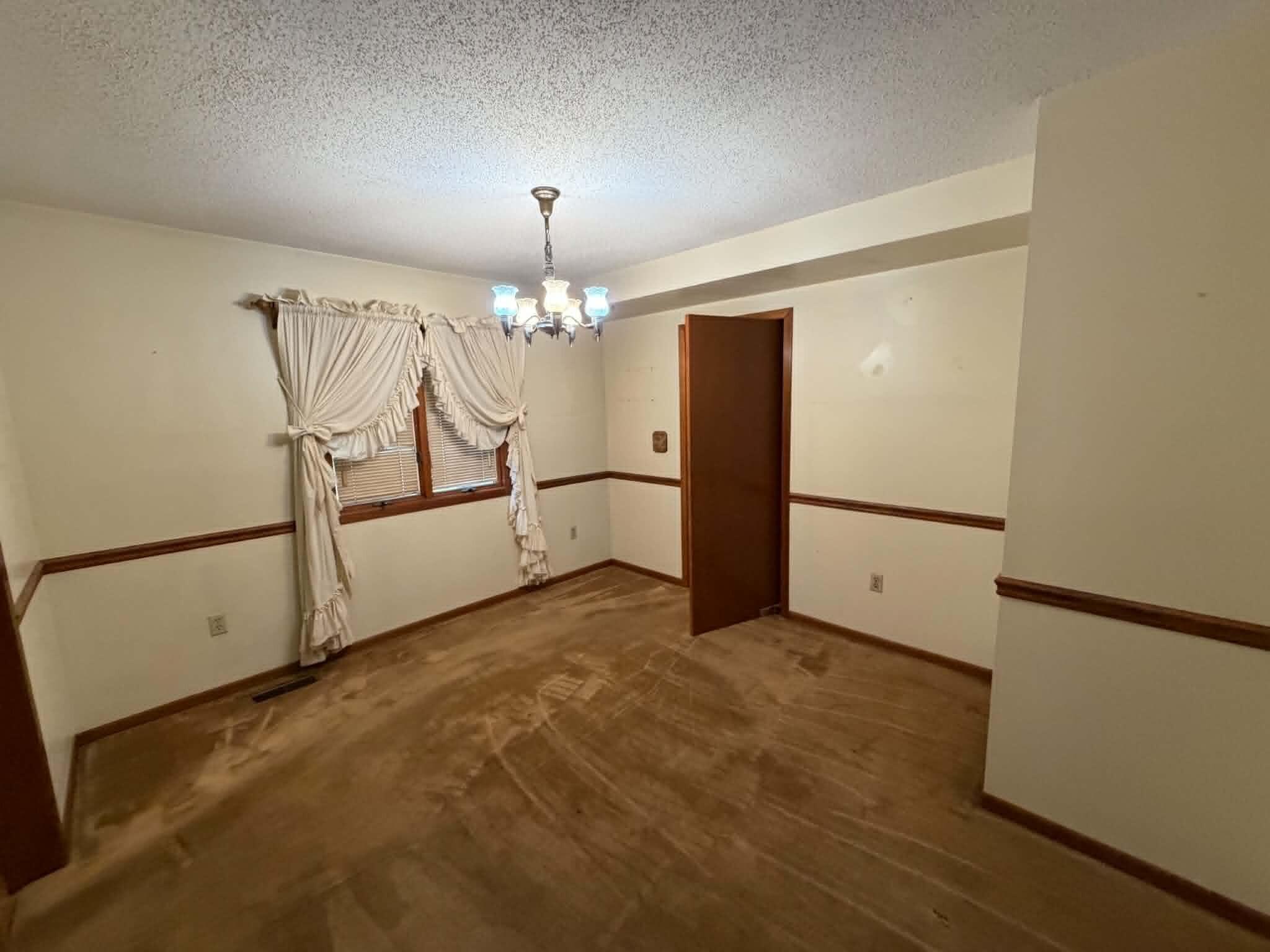 26019632 Property Photo 28