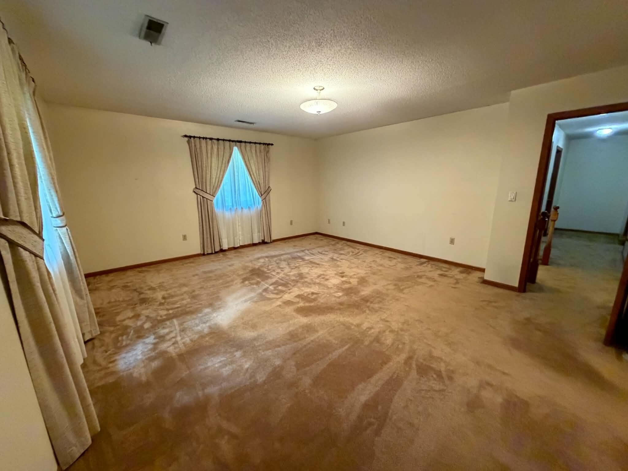 26019632 Property Photo 46