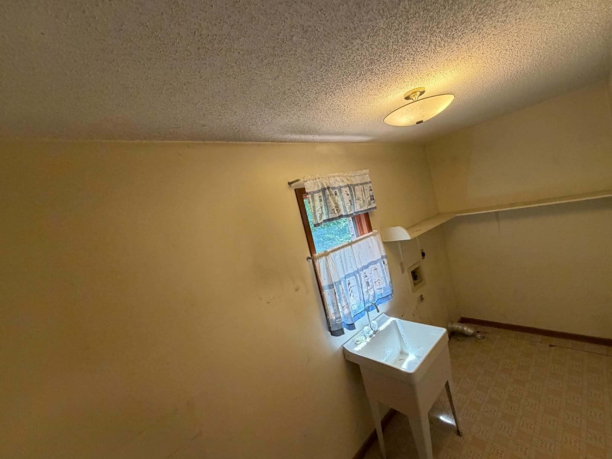 26019632 Property Photo 63
