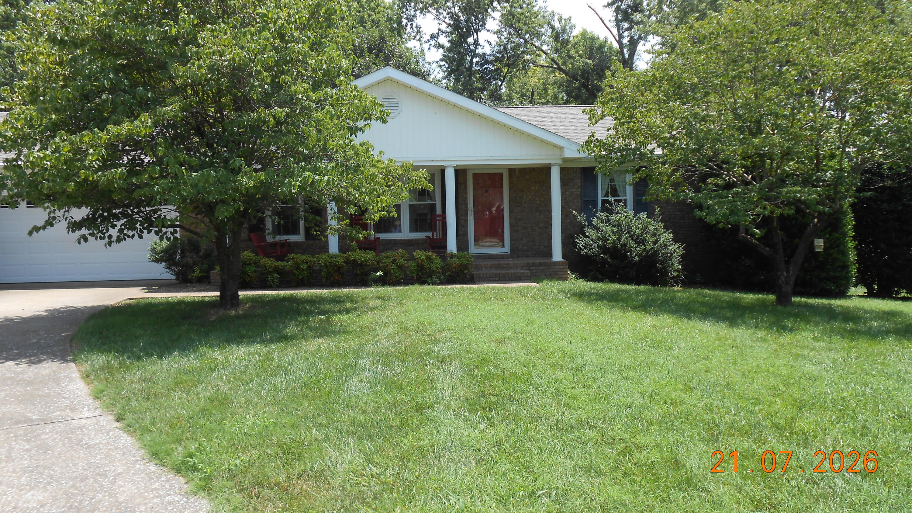 302 Springmont Drive Property Photo 2