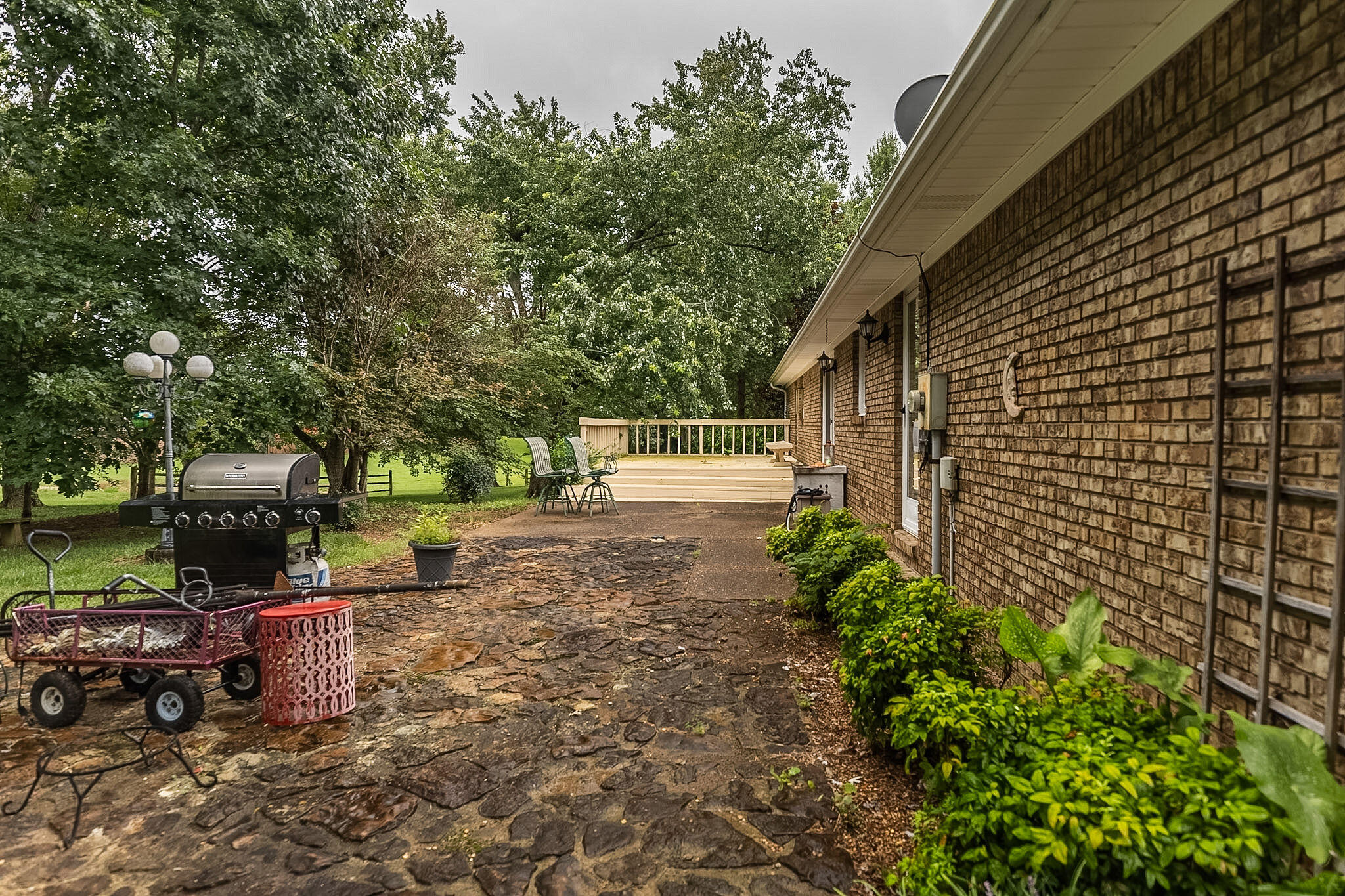 302 Springmont Drive Property Photo 4