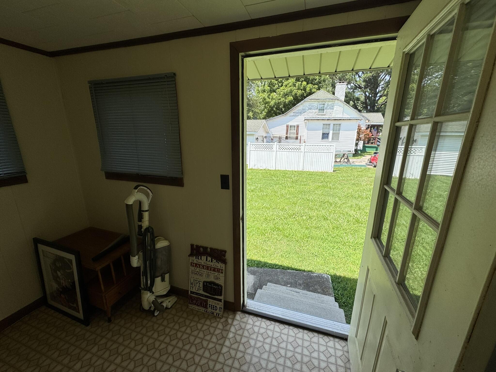 474 Wall Street Property Photo 25