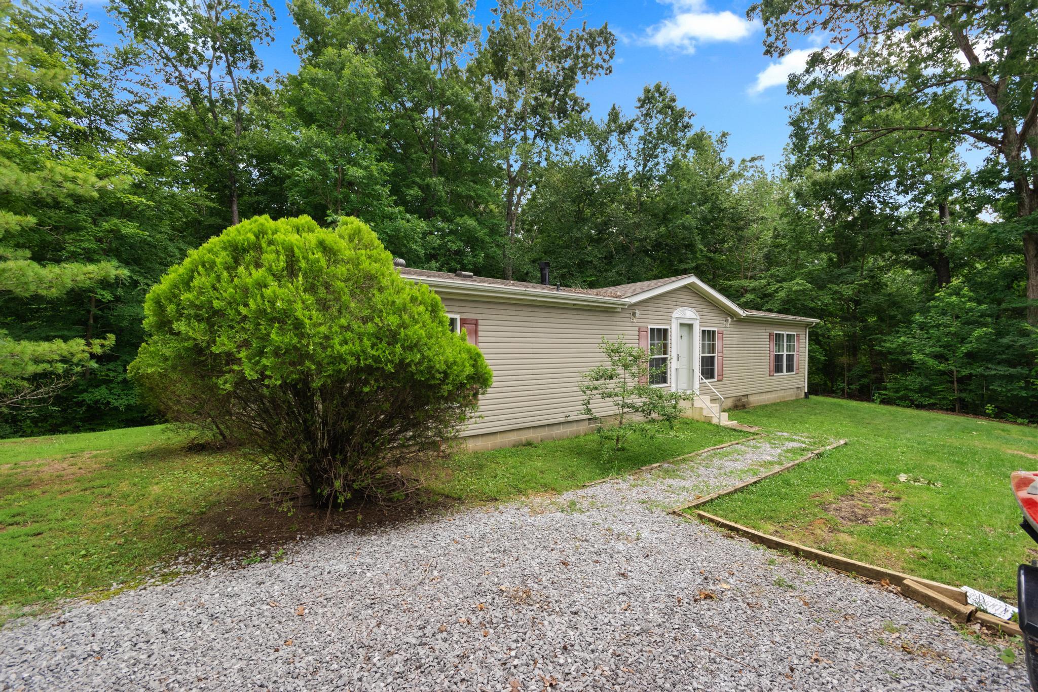 75 Walnut Drive Property Photo 3
