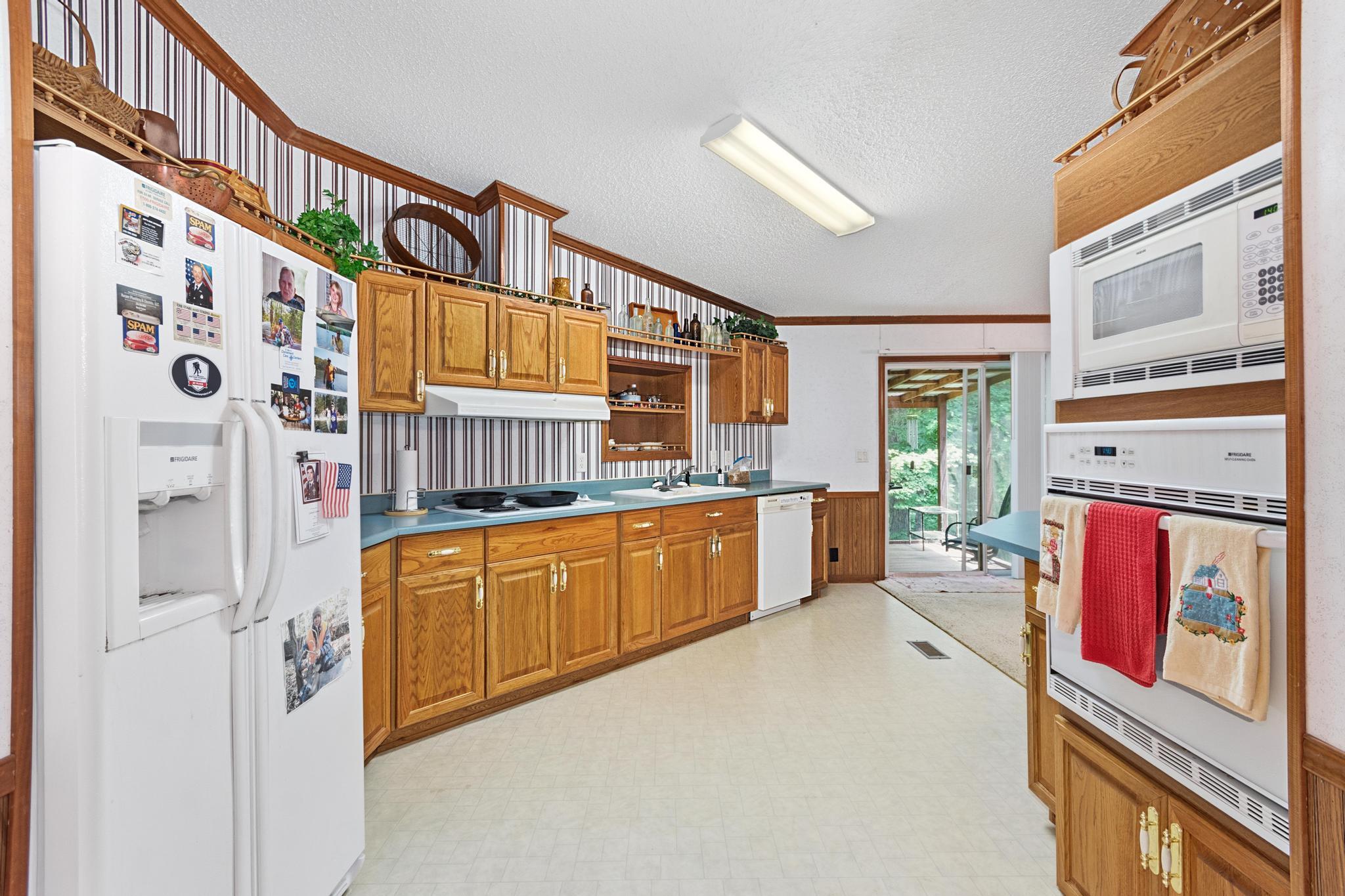 75 Walnut Drive Property Photo 12