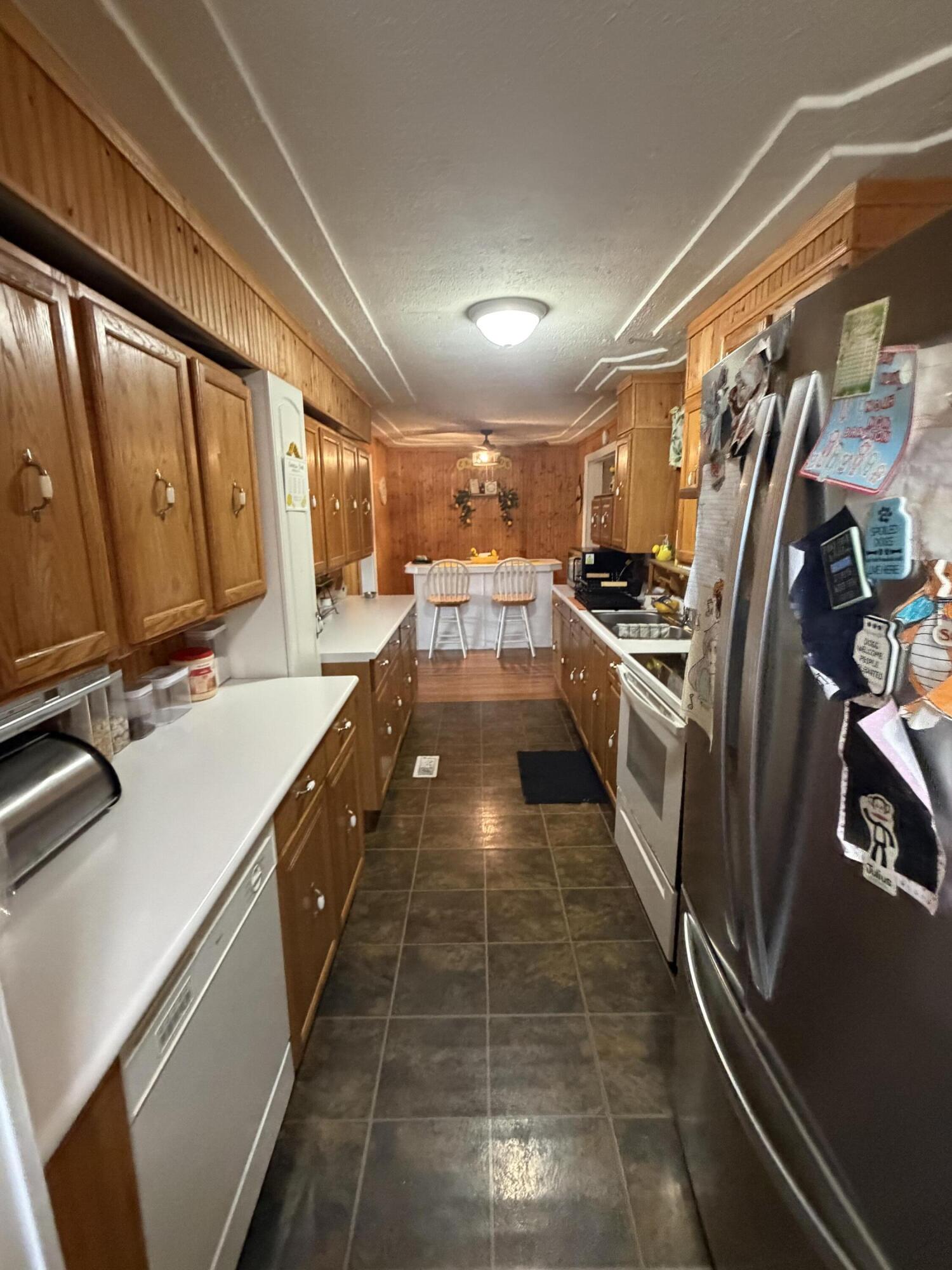 354 Campbell Road Property Photo 6