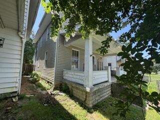 3020 Bath Avenue Property Photo 3