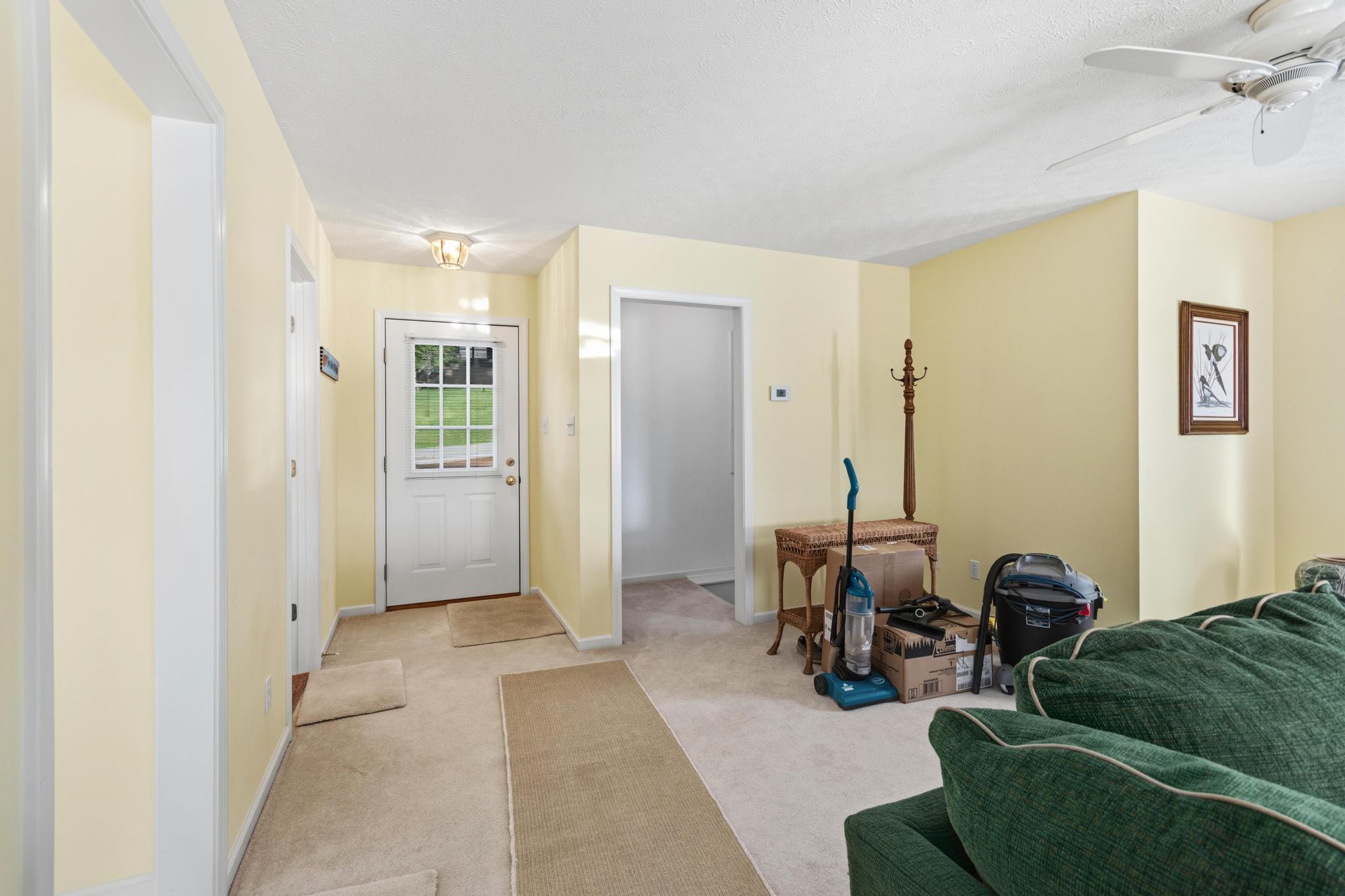 1121 Cunningham Lane Property Photo 14