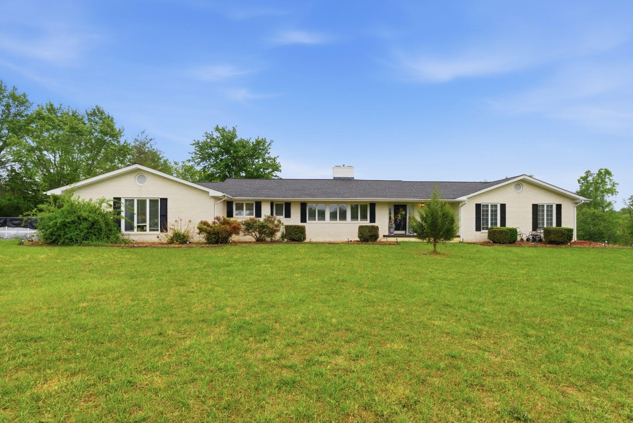 10949 E Laurel Road Property Photo 2