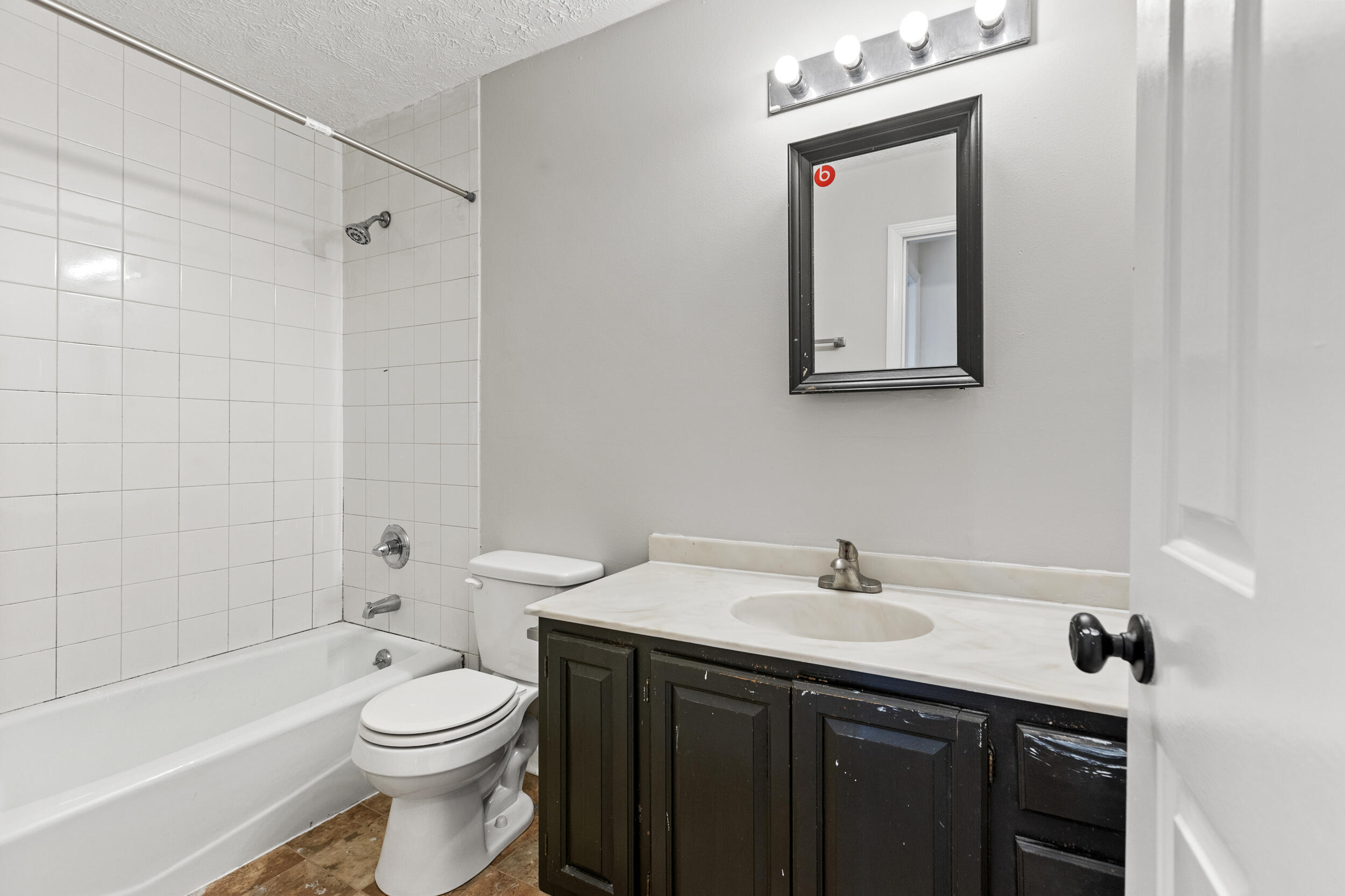 1200 Tishoff Drive Property Photo 14