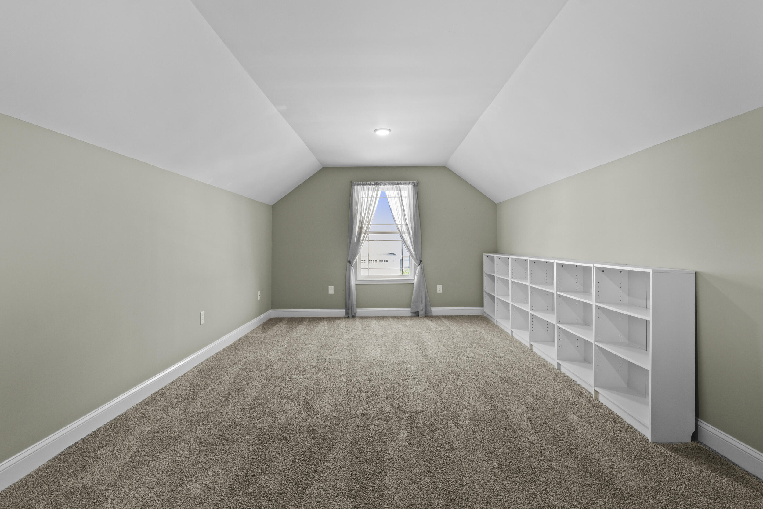 267 Runnymeade Drive Property Photo 39