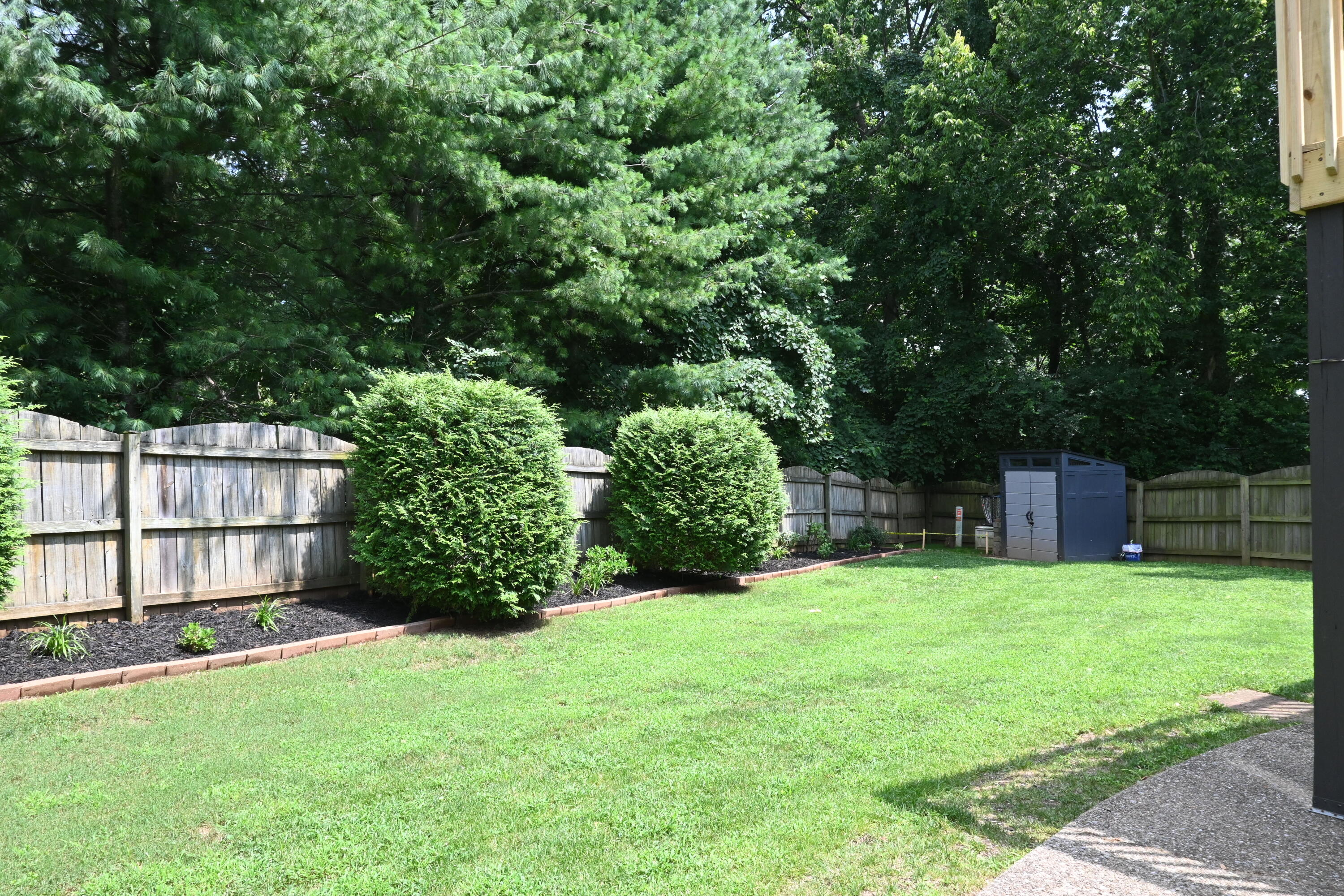 393 Shoreside Drive Property Photo 6