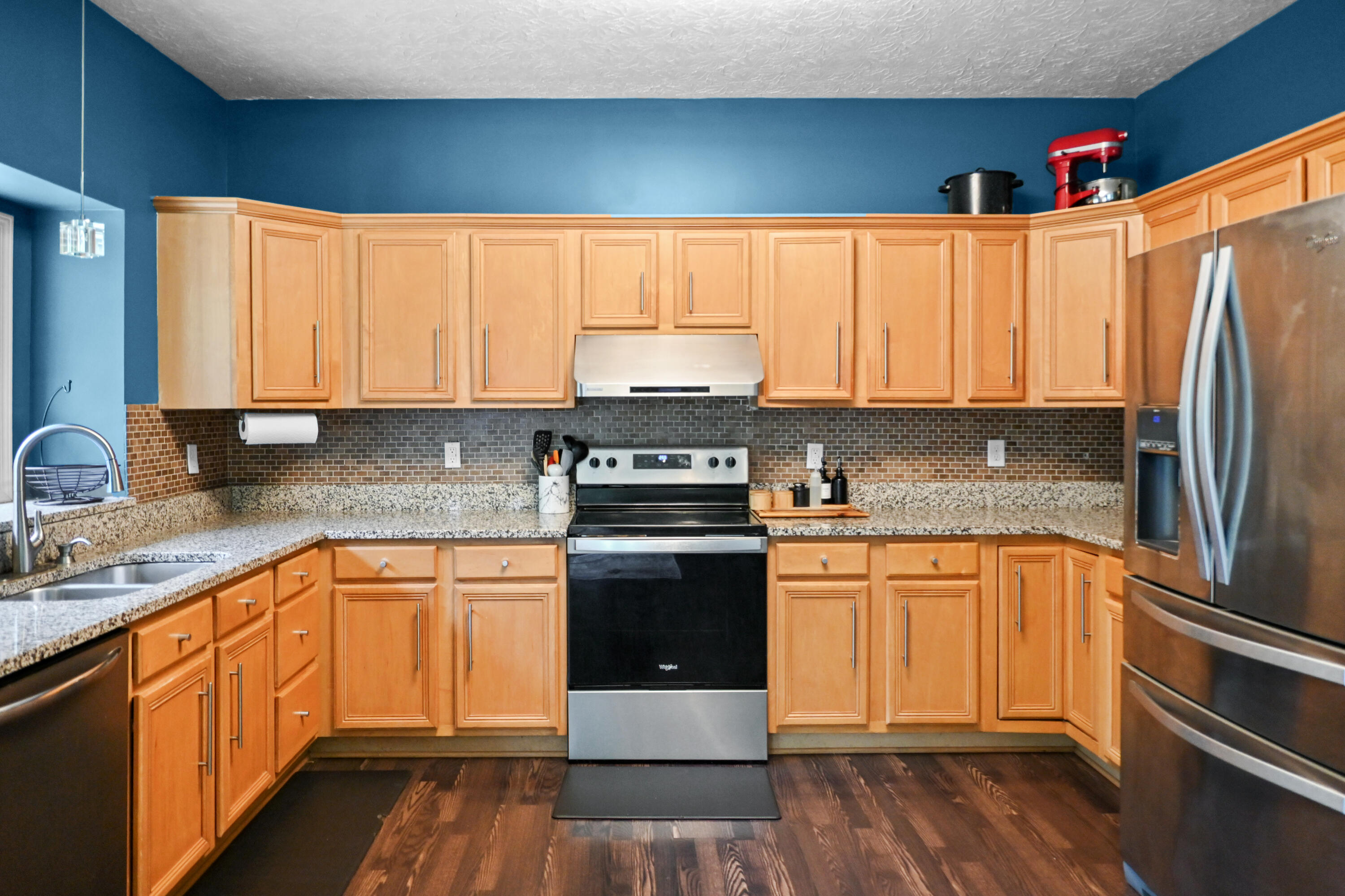 393 Shoreside Drive Property Photo 18