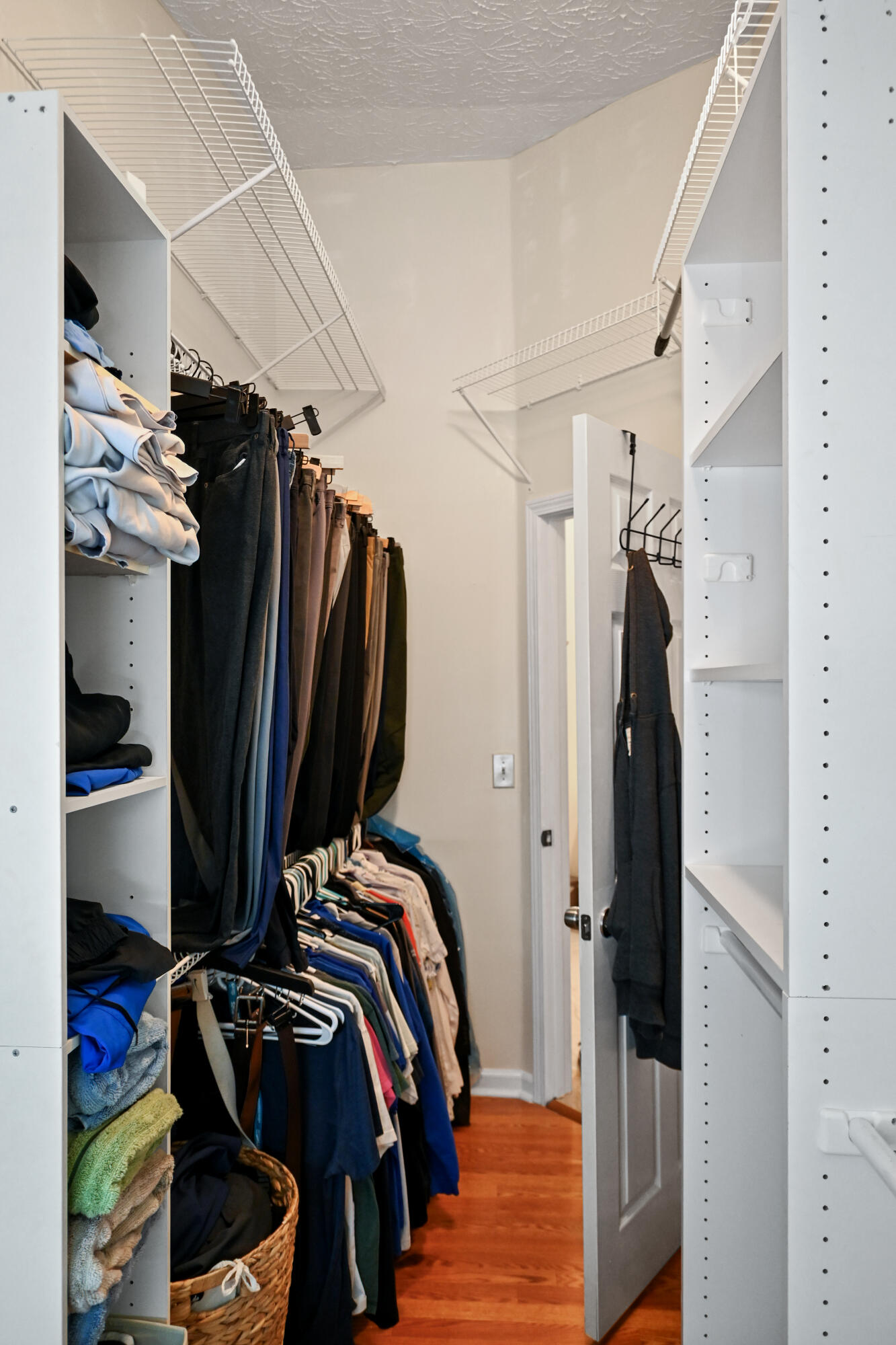 393 Shoreside Drive Property Photo 25