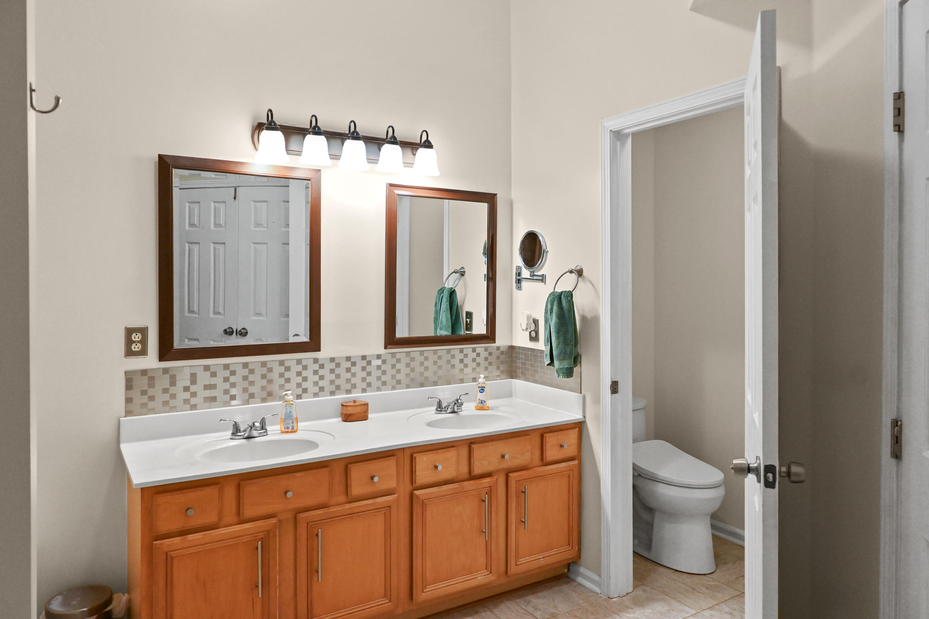 393 Shoreside Drive Property Photo 28