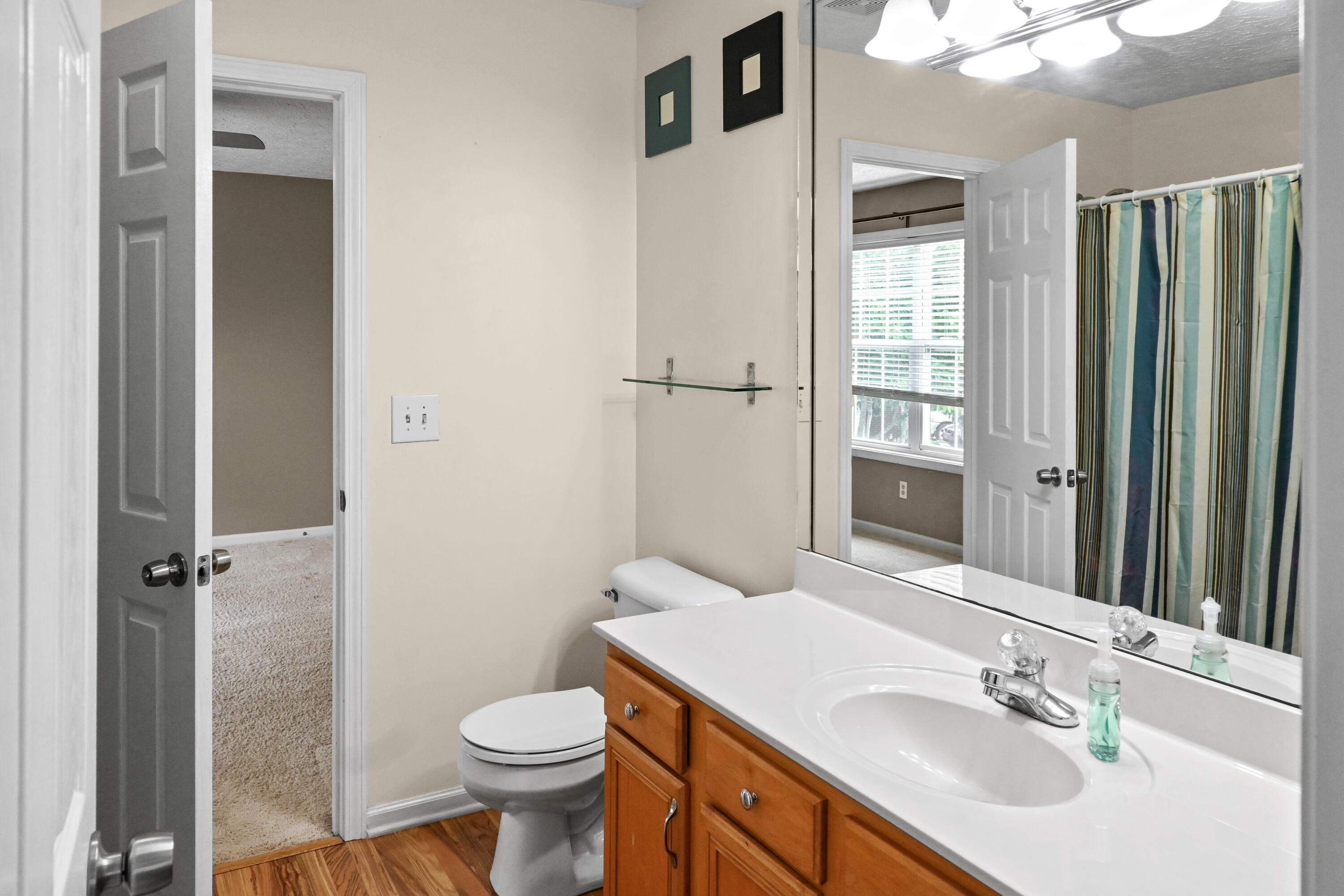 393 Shoreside Drive Property Photo 31