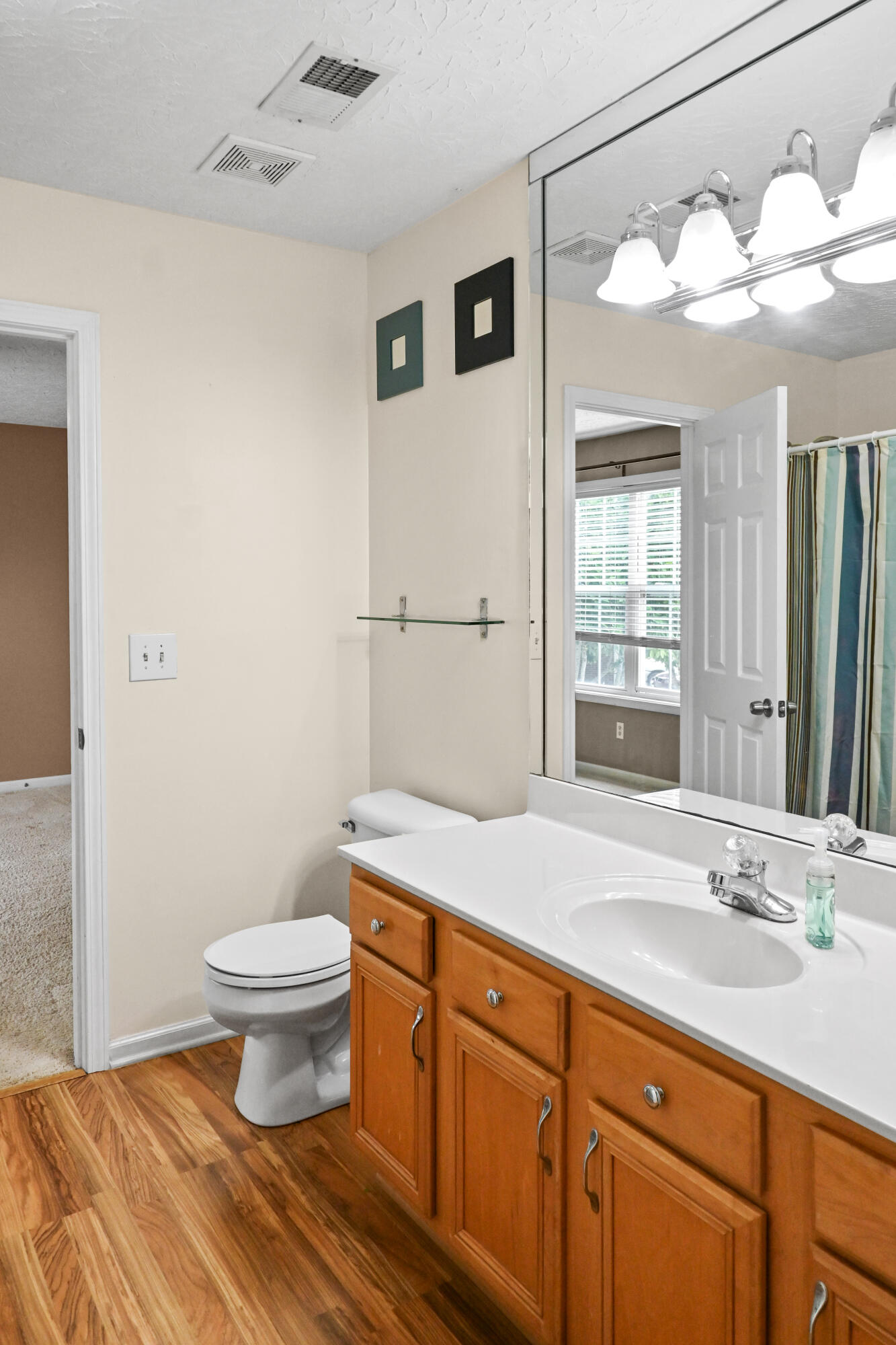 393 Shoreside Drive Property Photo 32