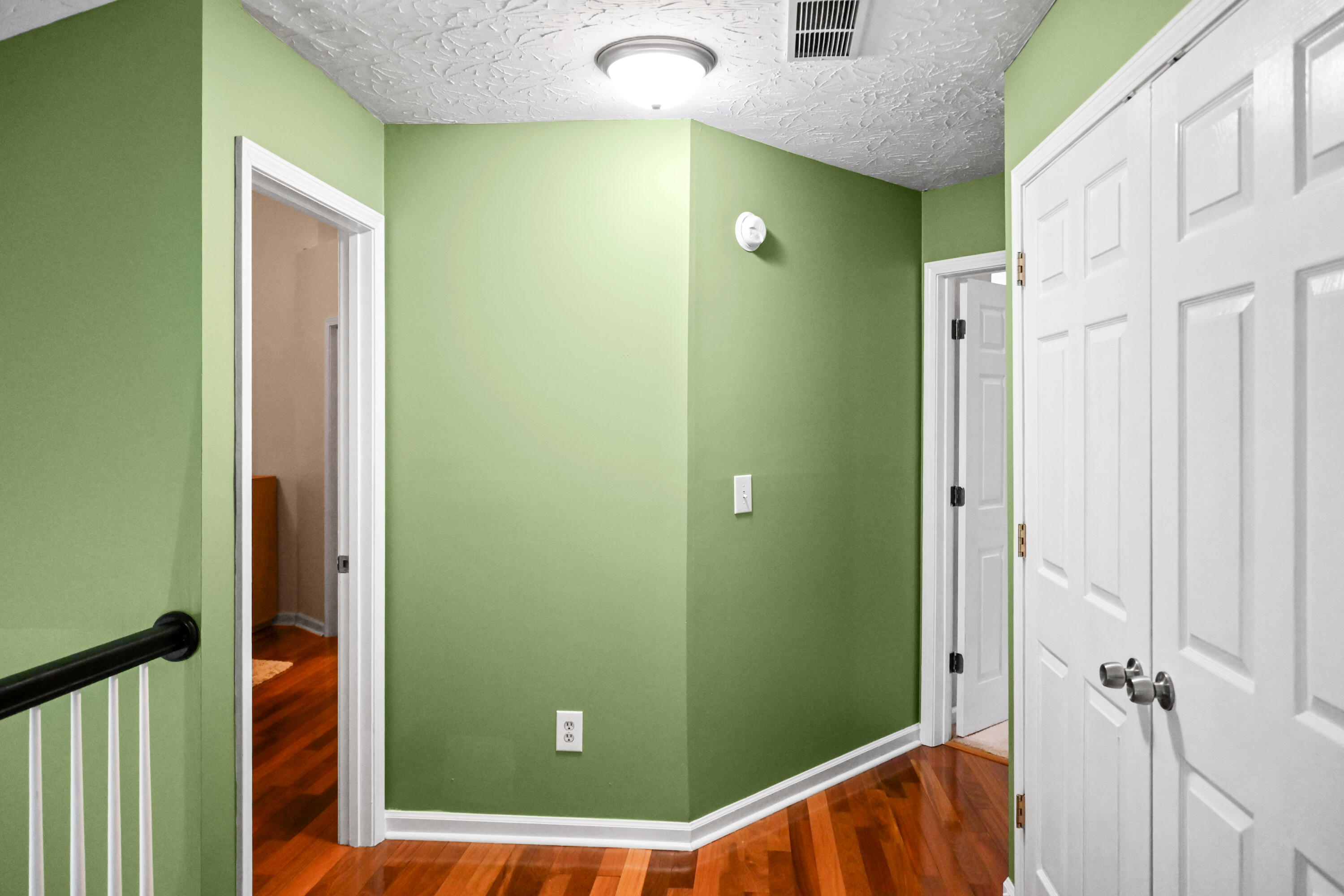 393 Shoreside Drive Property Photo 36