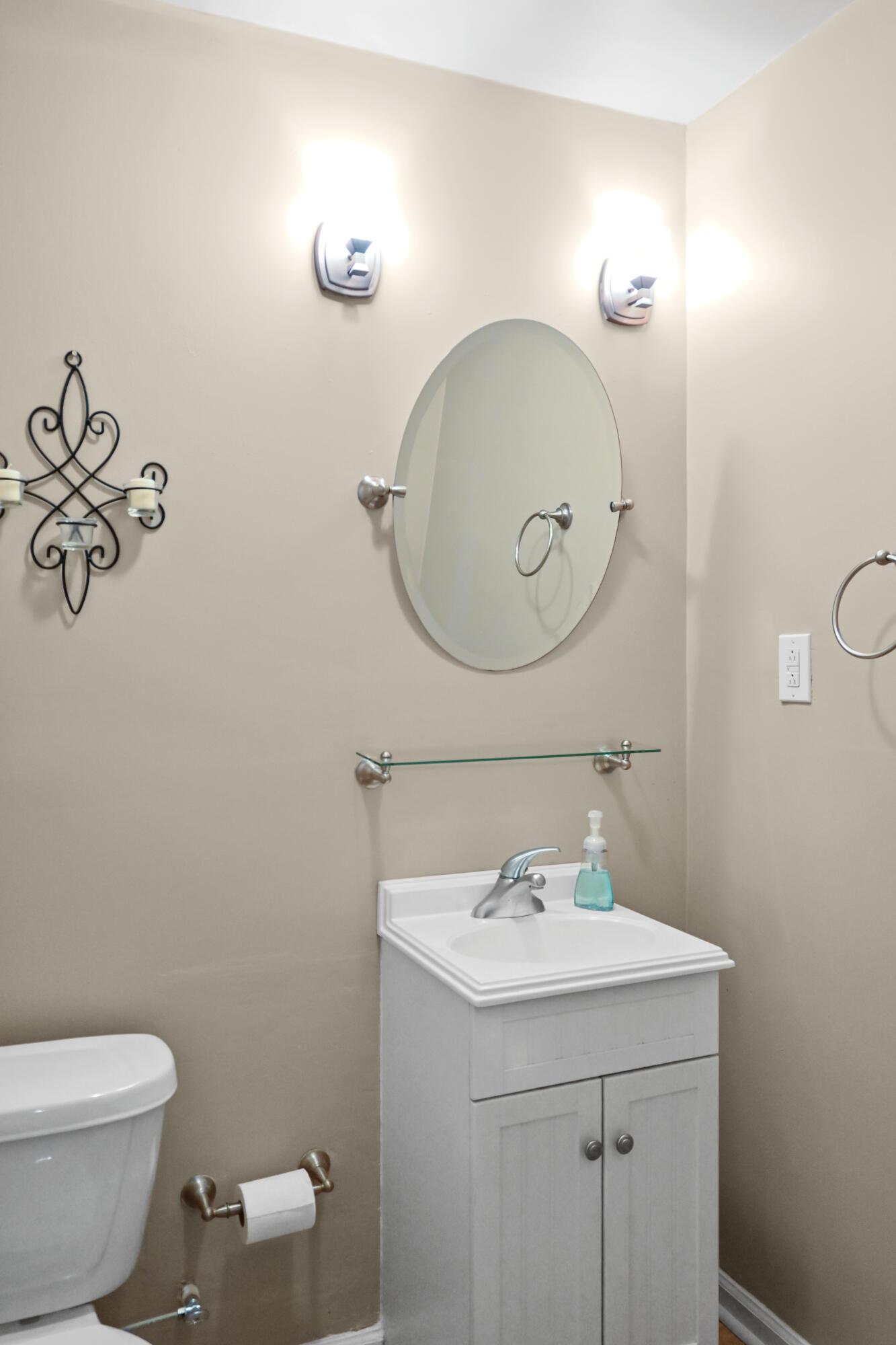 393 Shoreside Drive Property Photo 40