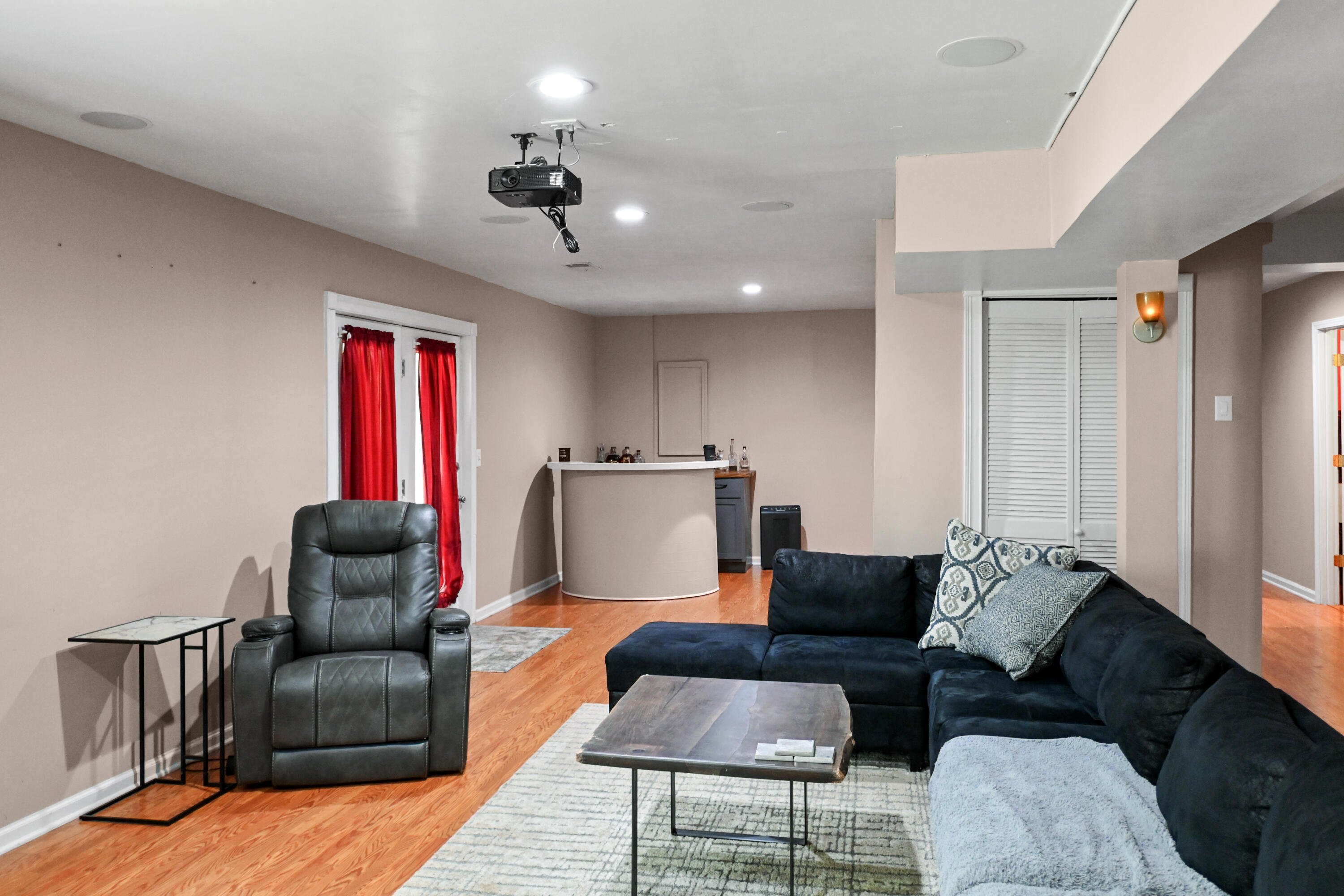 393 Shoreside Drive Property Photo 43