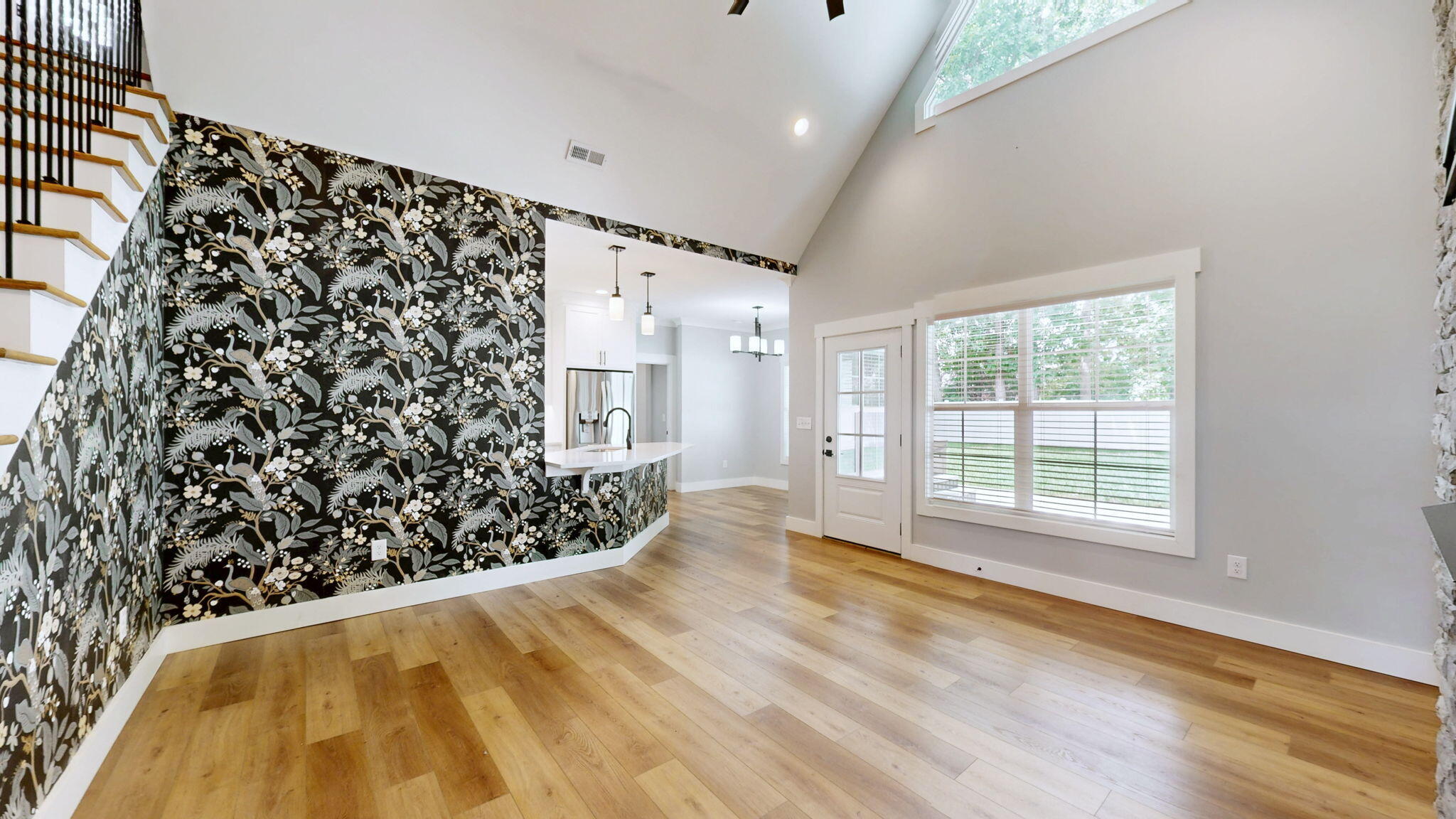 1031 Southwind Drive Property Photo 6